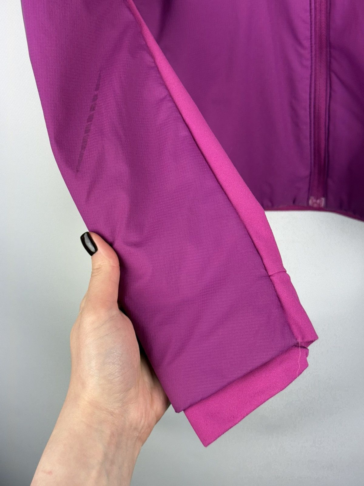 Arc'teryx Arcteryx Outdoor Nylon Atom LT Full Zip Windbreaker Jacket Size M / US 6-8 / IT 42-44 - 8 Thumbnail