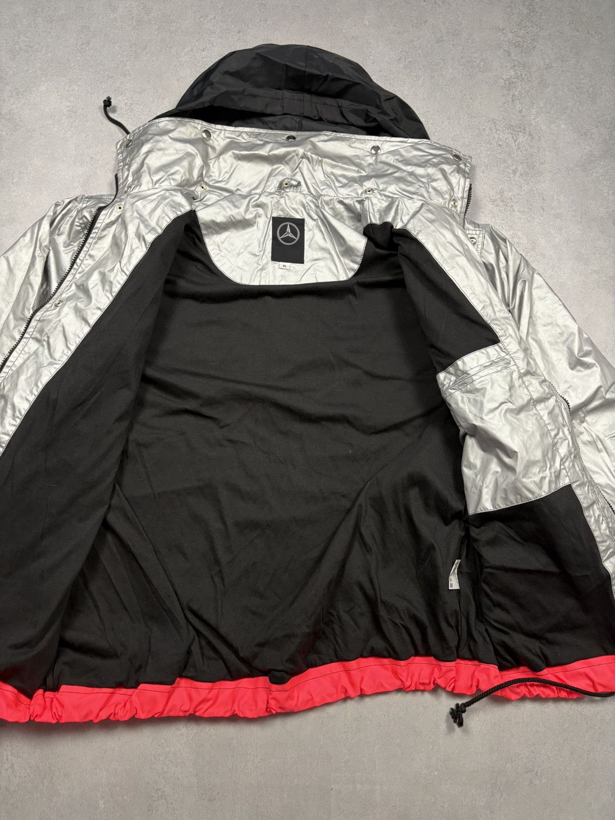 Mercedes-Benz Mercedes Benz Silver Jacket Vintage Racing Windbreaker 90s Size US XL / EU 56 / 4 - 13 Thumbnail