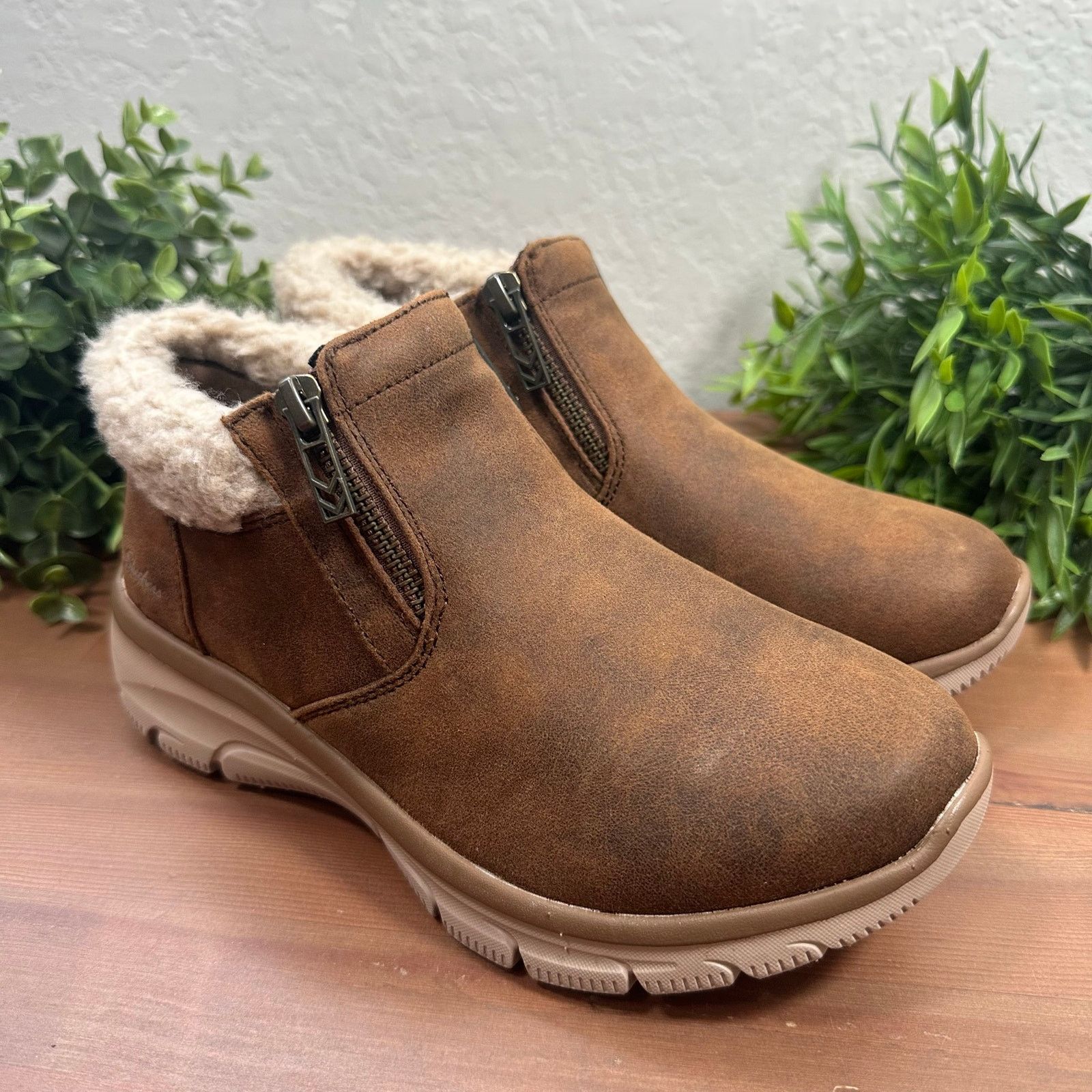SKECHERS Skechers Social Mode Water Repellent Vegan Ankle Boots Size US 6 / IT 36 - 2 Thumbnail