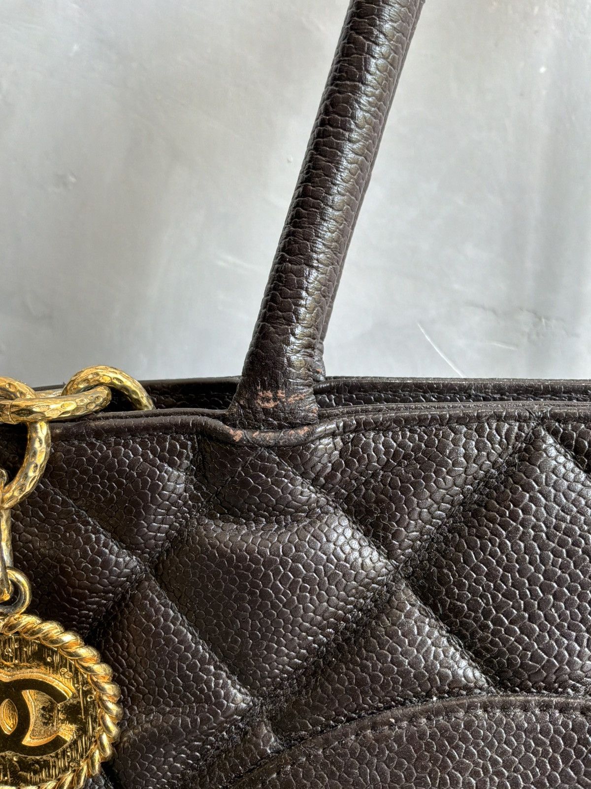 Chanel 2001 - Chanel Quilted Caviar Medallion Bag Size ONE SIZE - 8 Thumbnail