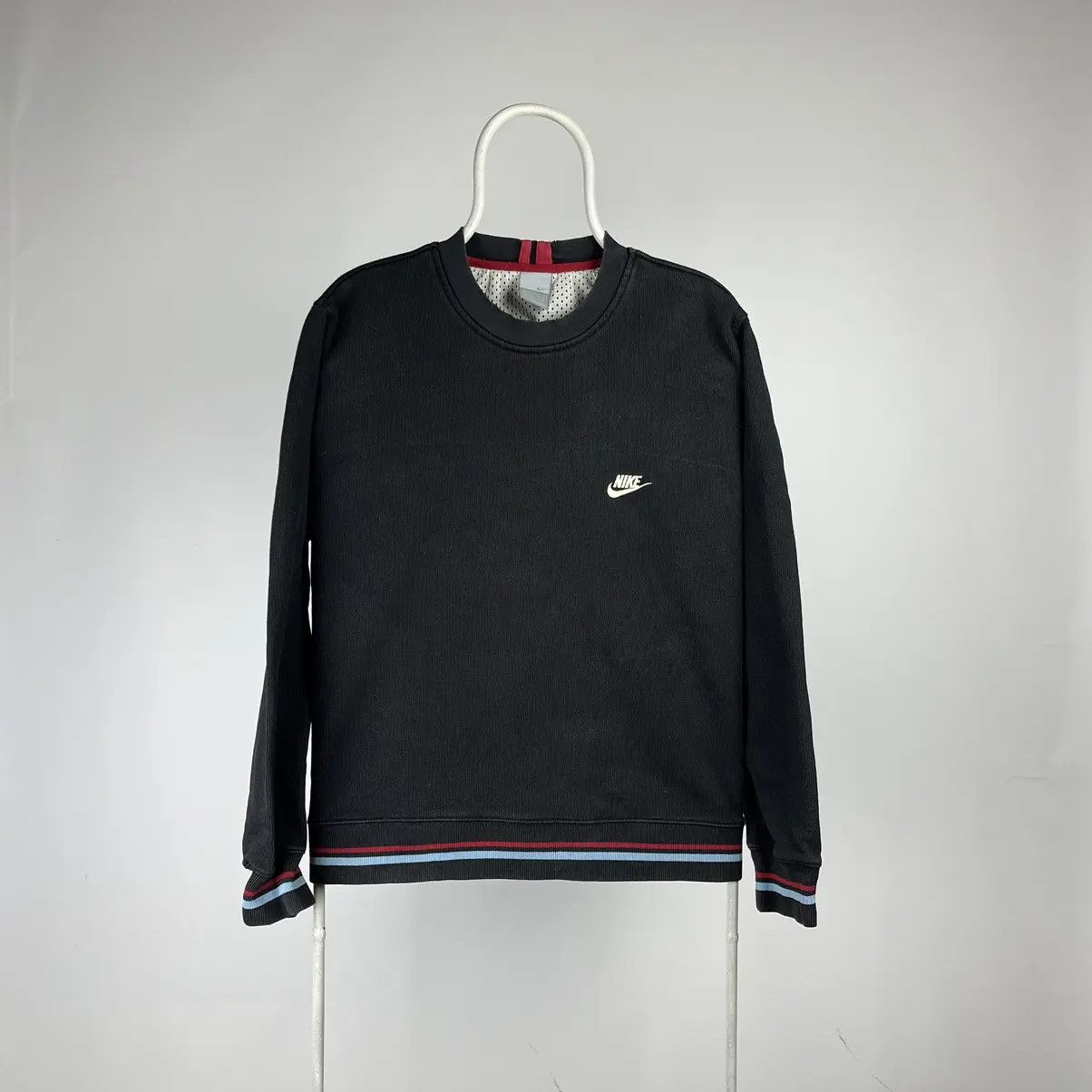 Nike Nike crewneck vintage size medium logo Size US M / EU 48-50 / 2 - 1 Thumbnail