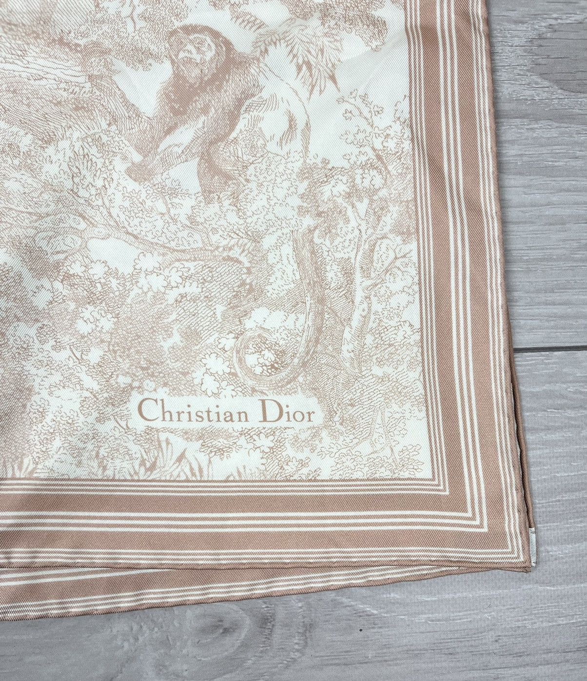 Dior Christian Dior 100% Silk Animal Print Womens Scarf Size ONE SIZE - 9 Thumbnail