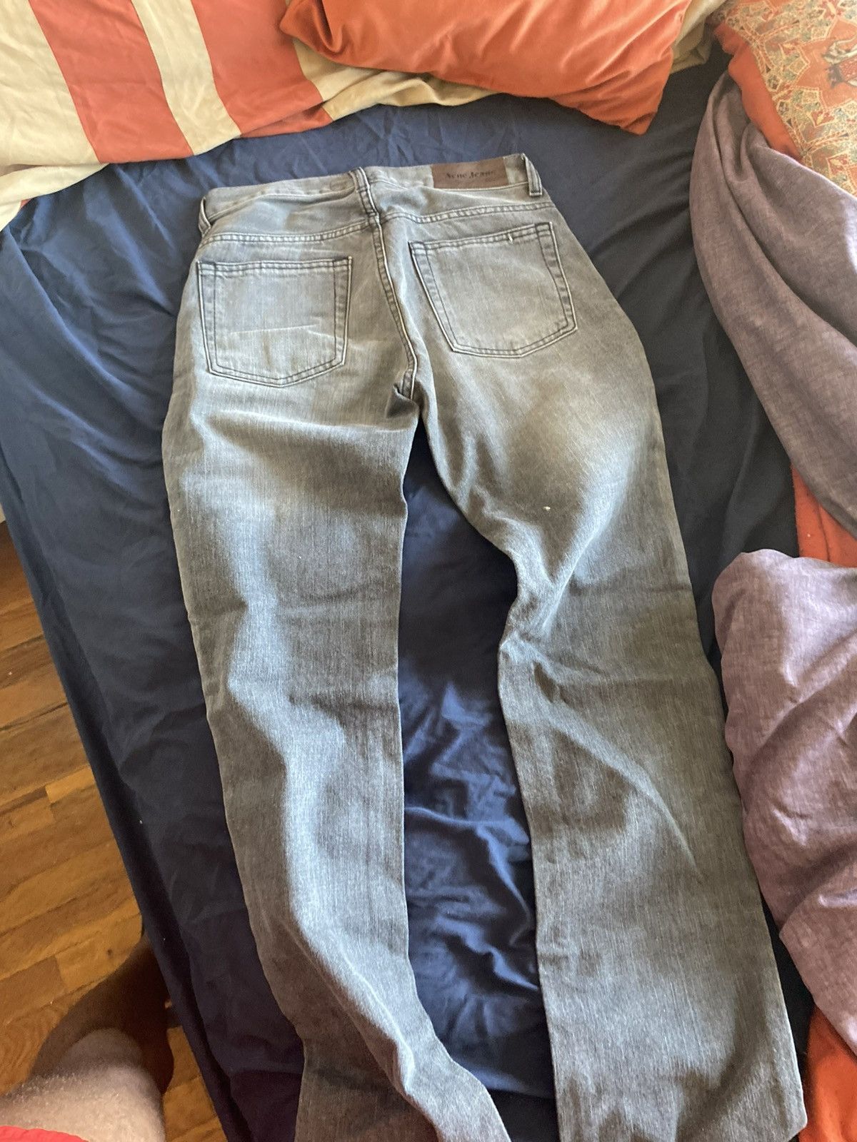 Acne Studios Acne Studios Mic Blacktrash Jeans (Grey, 27/32 Size 27" / US 4 / IT 40 - 3 Thumbnail