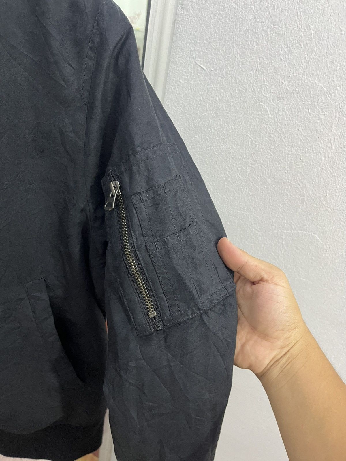 Uniqlo Uniqlo MA-1 Bomber Jacket Black Minimal Fade Size US M / EU 48-50 / 2 - 3 Thumbnail