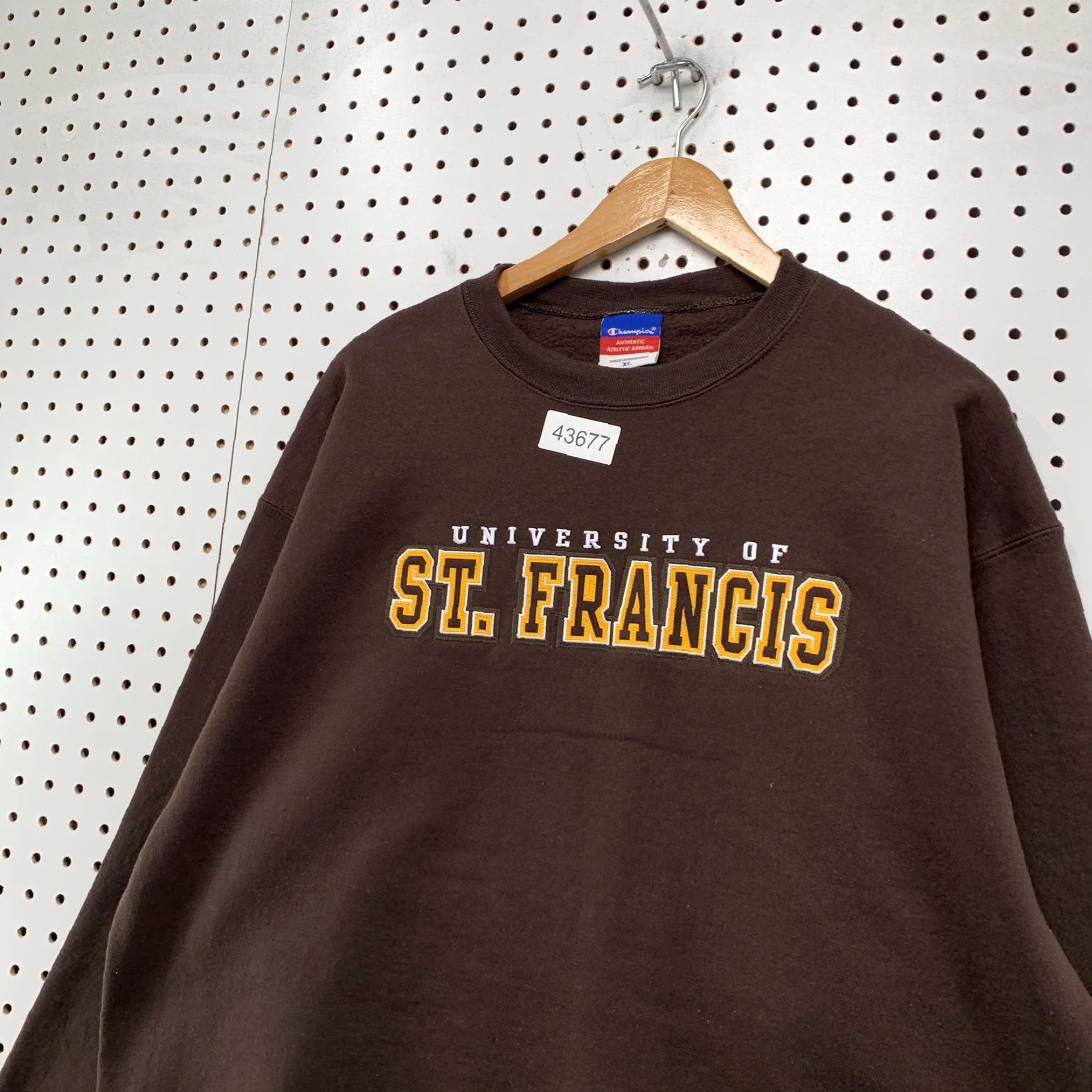 Champion VINTAGE Champion University Sweatshirt Crewneck Mens Large Brown Embroidered Pullover Size US L / EU 52-54 / 3 - 4 Thumbnail