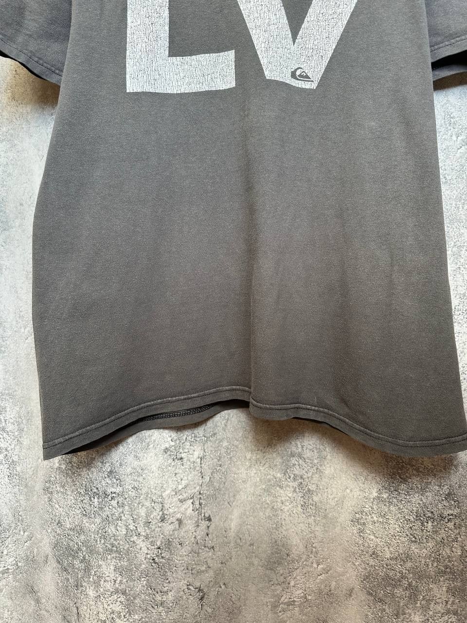 Quiksilver Vintage Quicksilver LV T-Shirt Bit Print Tee Mexico Rare Size US M / EU 48-50 / 2 - 9 Thumbnail