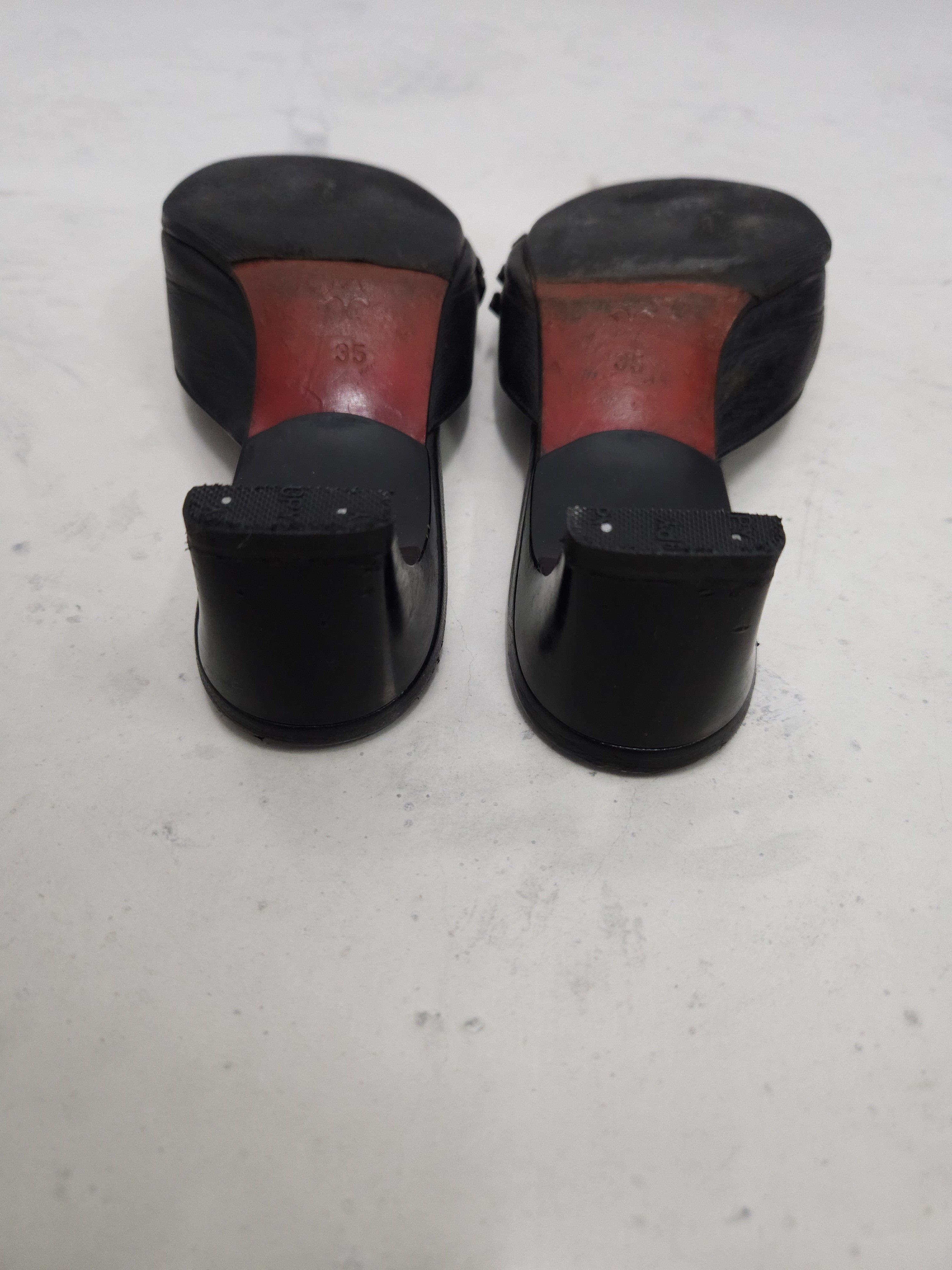 Vintage Archive y2k black leather pointed toe mules with buckles Size US 5 / IT 35 - 14 Thumbnail