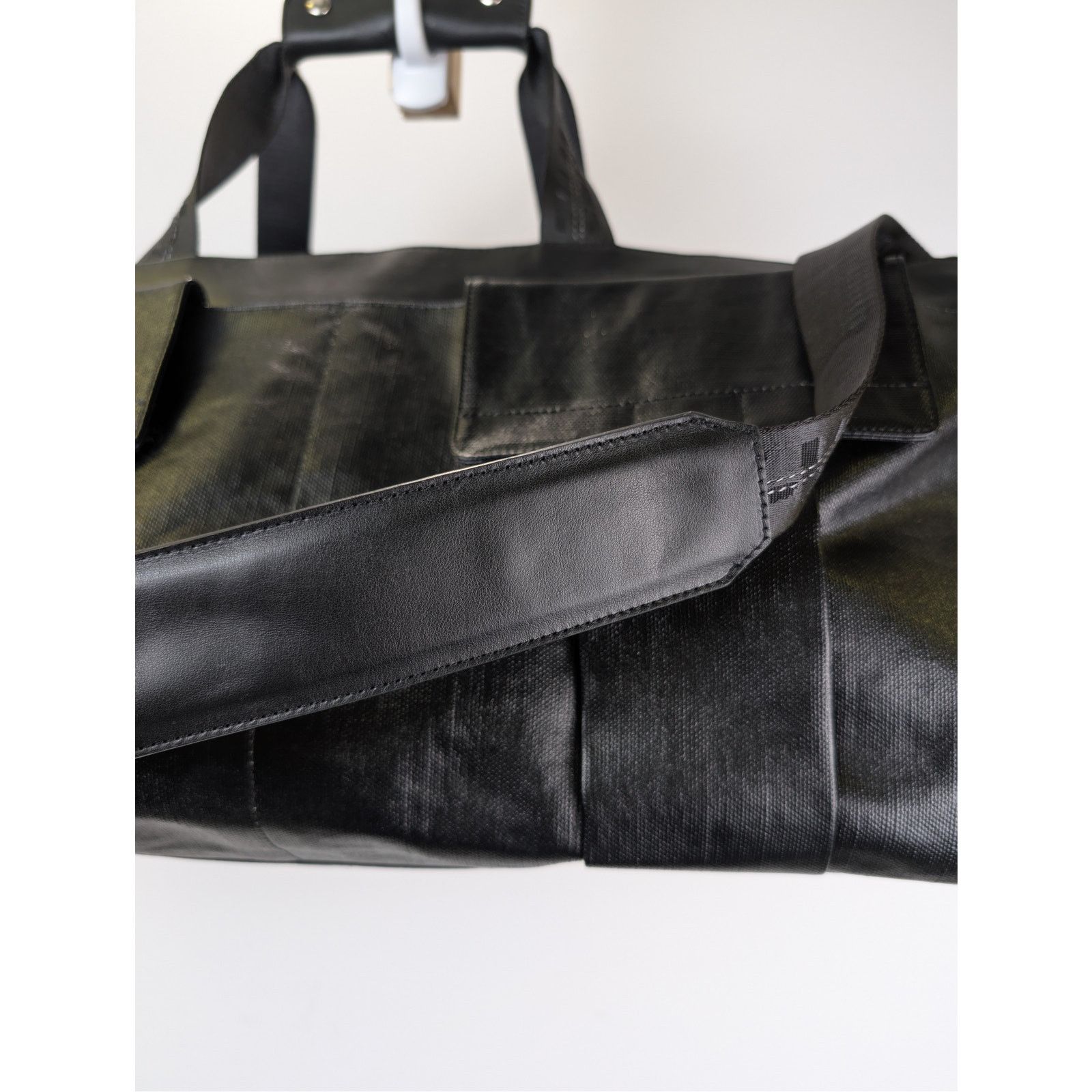 Off-White o1rshd1 Size: OS / Duffle Bag in Black Size ONE SIZE - 10 Thumbnail