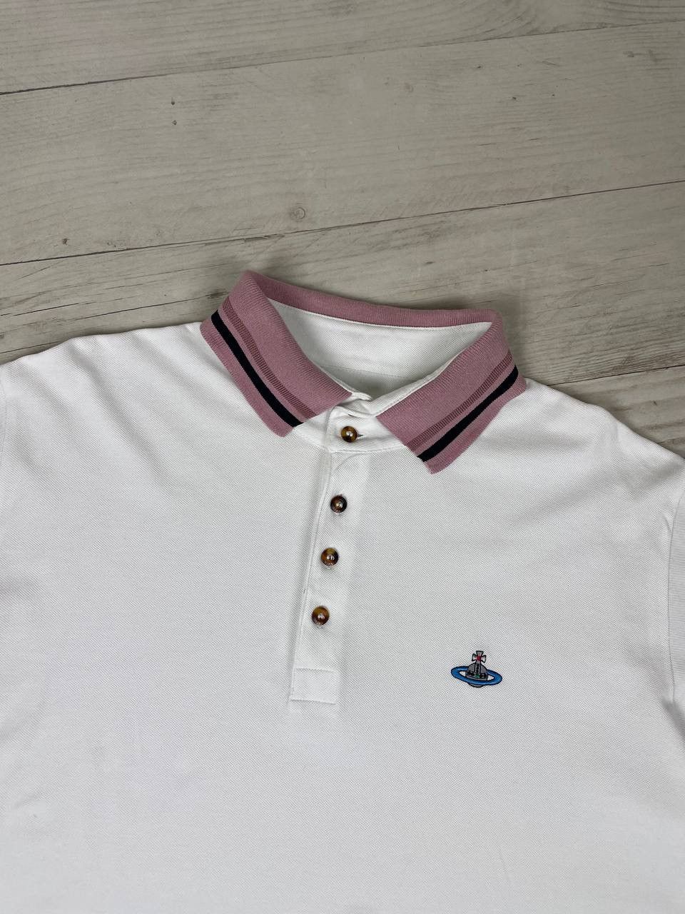 Vivienne Westwood Vivienne Westwood Polo Shirt Logo Orb Basic Luxury Size US XL / EU 56 / 4 - 2 Thumbnail