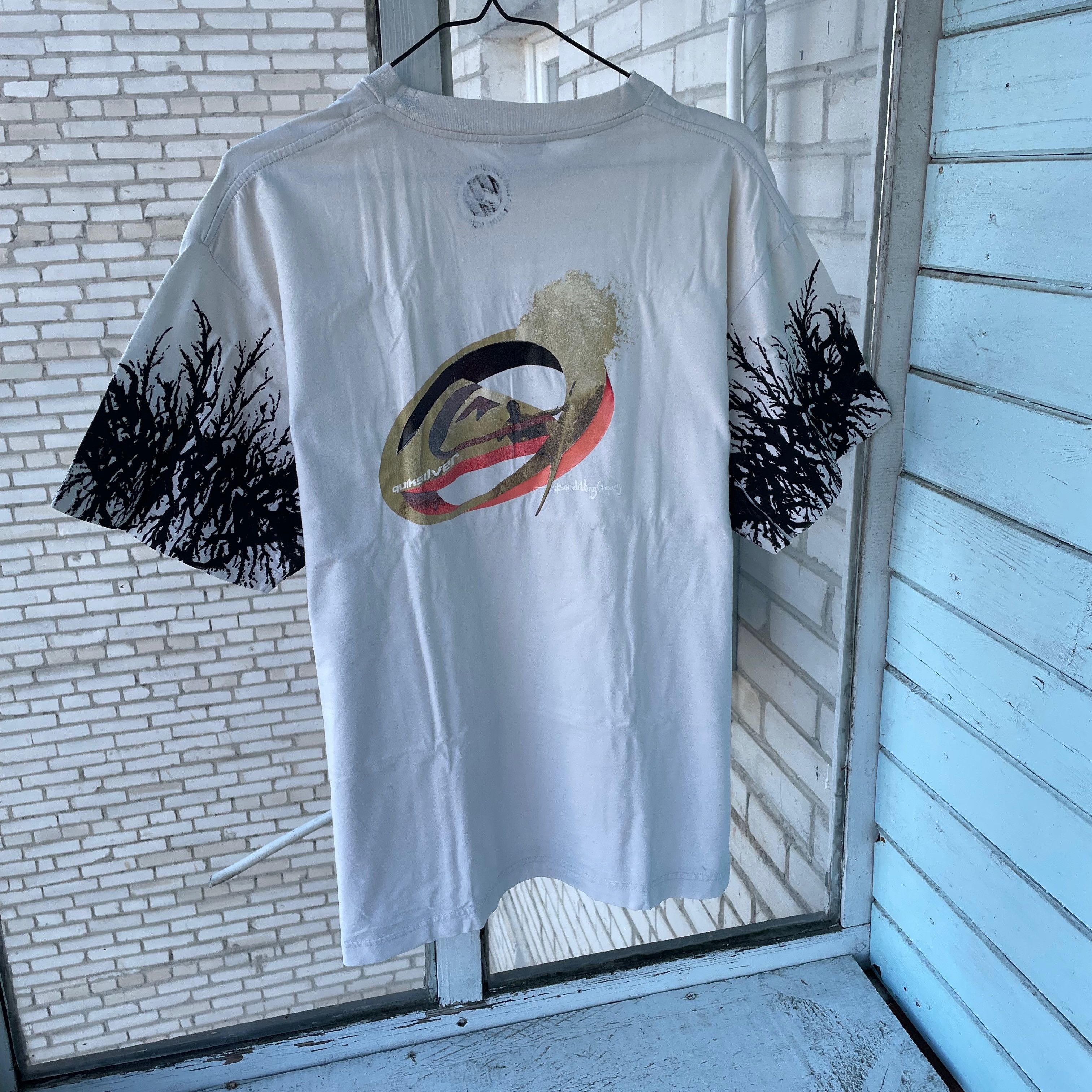 Quiksilver Custom quicksilver t shirt surfing opium y2k alt grunge Size US L / EU 52-54 / 3 - 3 Thumbnail