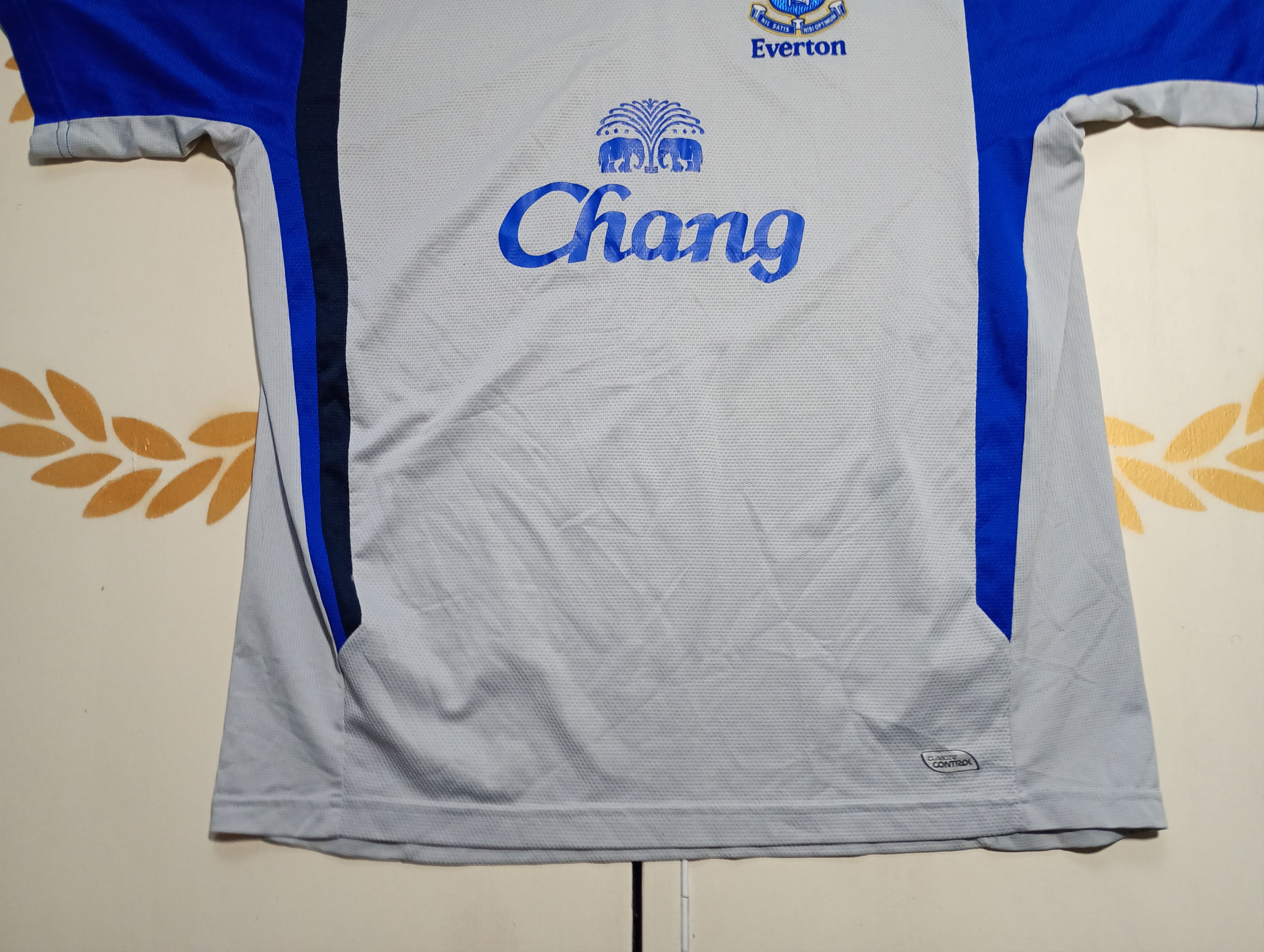Umbro Umbro Everton FC Jersey 2005-2006 Size US L / EU 52-54 / 3 - 3 Thumbnail