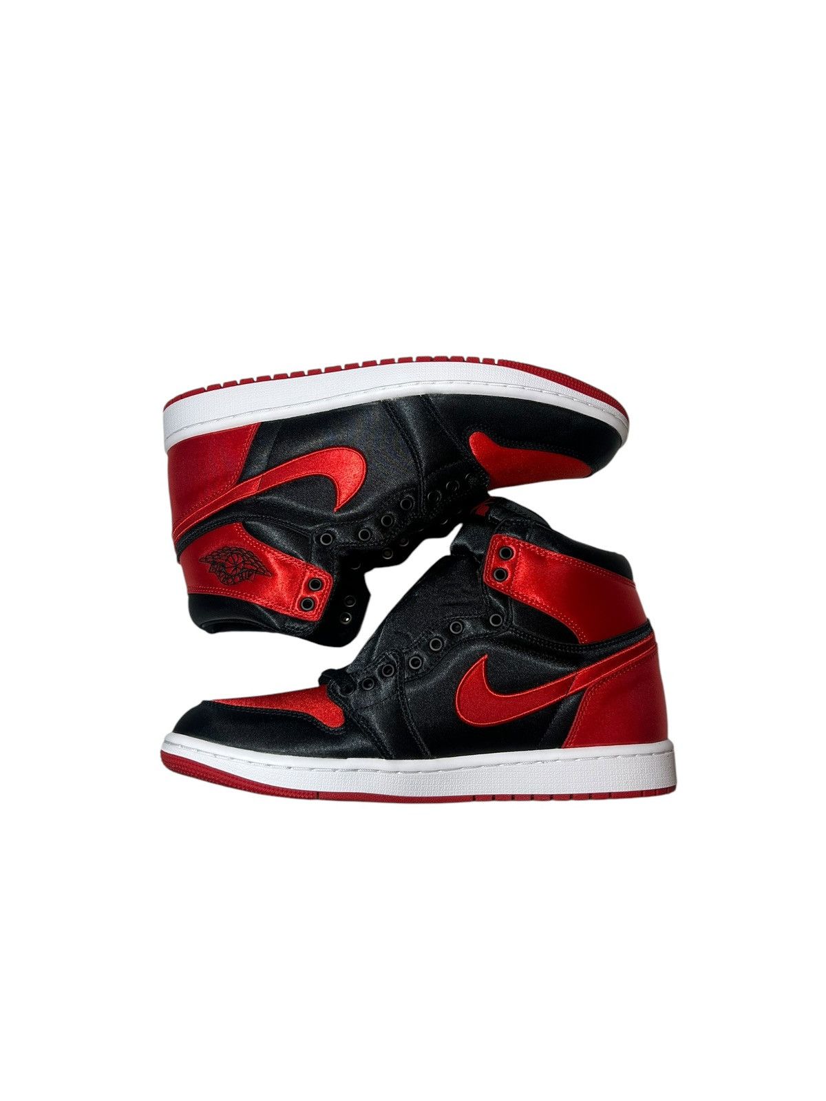 Nike Jordan 1 Retro High OG Satin Bred Size US 11 / EU 44 - 2 Thumbnail