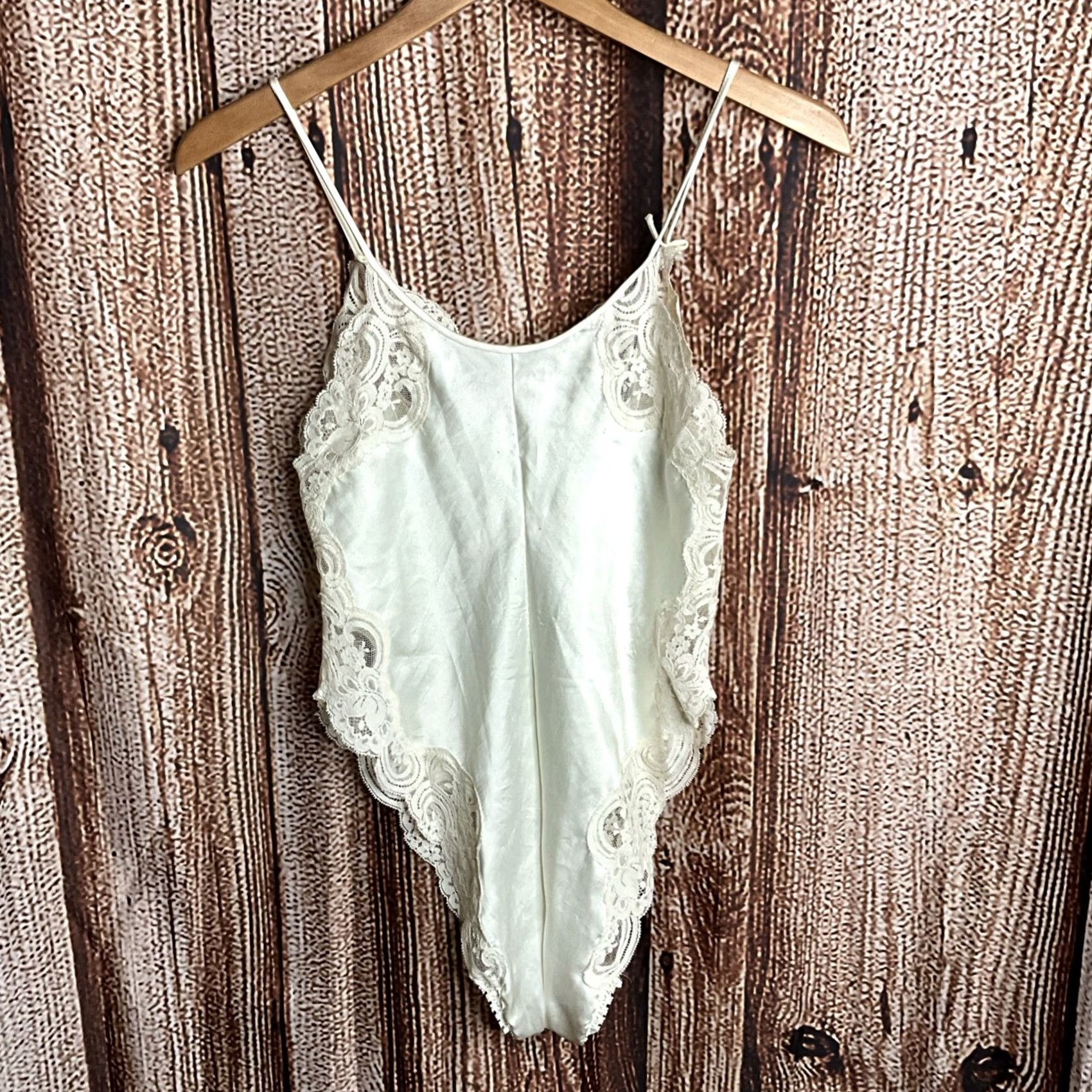 Victoria's Secret VINTAGE Victoria’s Secret Bodysuit Satin Lace Ivory Small S United States Union Made Womens Bodysuit Size S / US 4 / IT 40 - 4 Thumbnail