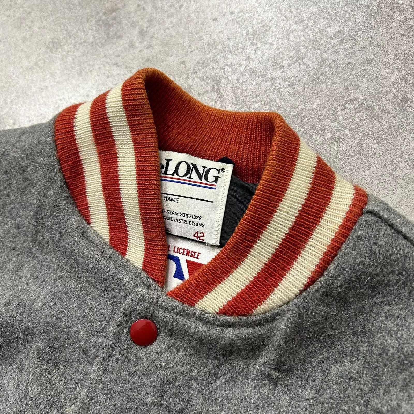 MLB × Vintage CINCINNATI REDS DELONG WOOL JACKET DUGOUT SIZE 42 Size US M / EU 48-50 / 2 - 9 Thumbnail
