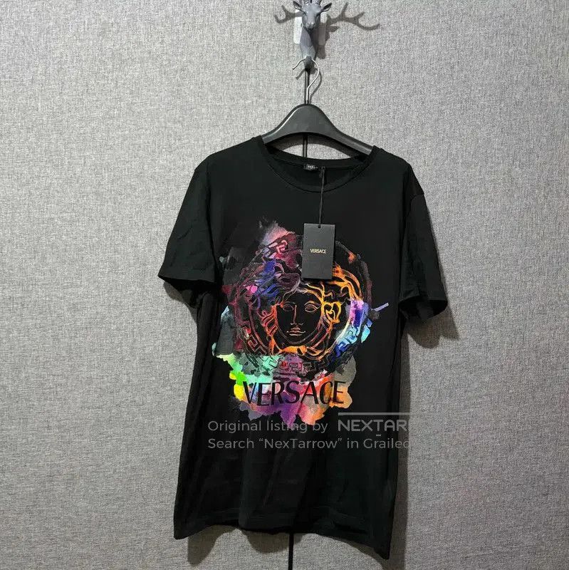 Versace Black Medusa Printed T-Shirt .