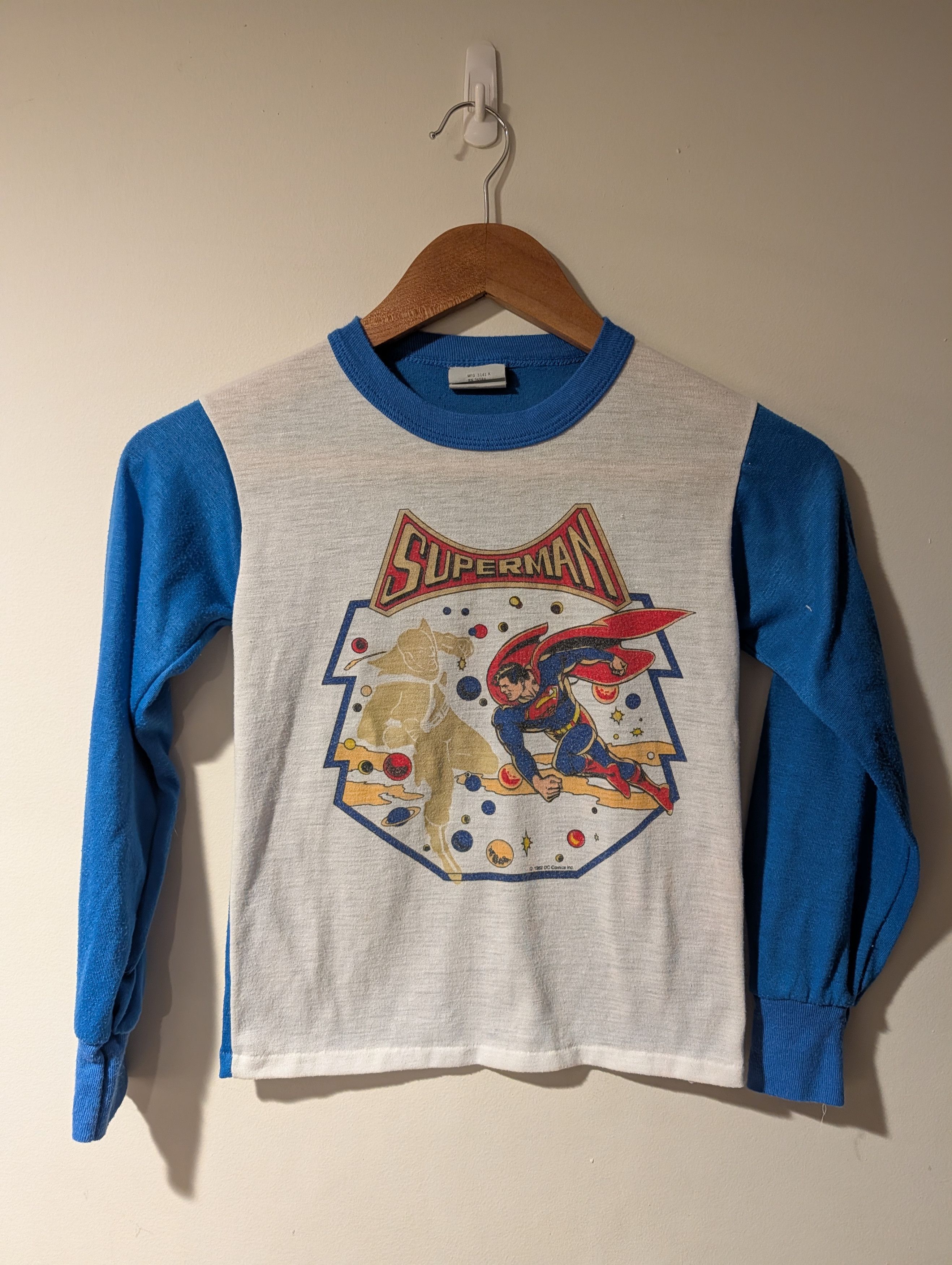 DC Comics Vintage 1982 SuperMan Dc Comics Kids Size 10 Long-Sleeve Size US M / EU 48-50 / 2 - 1 Thumbnail