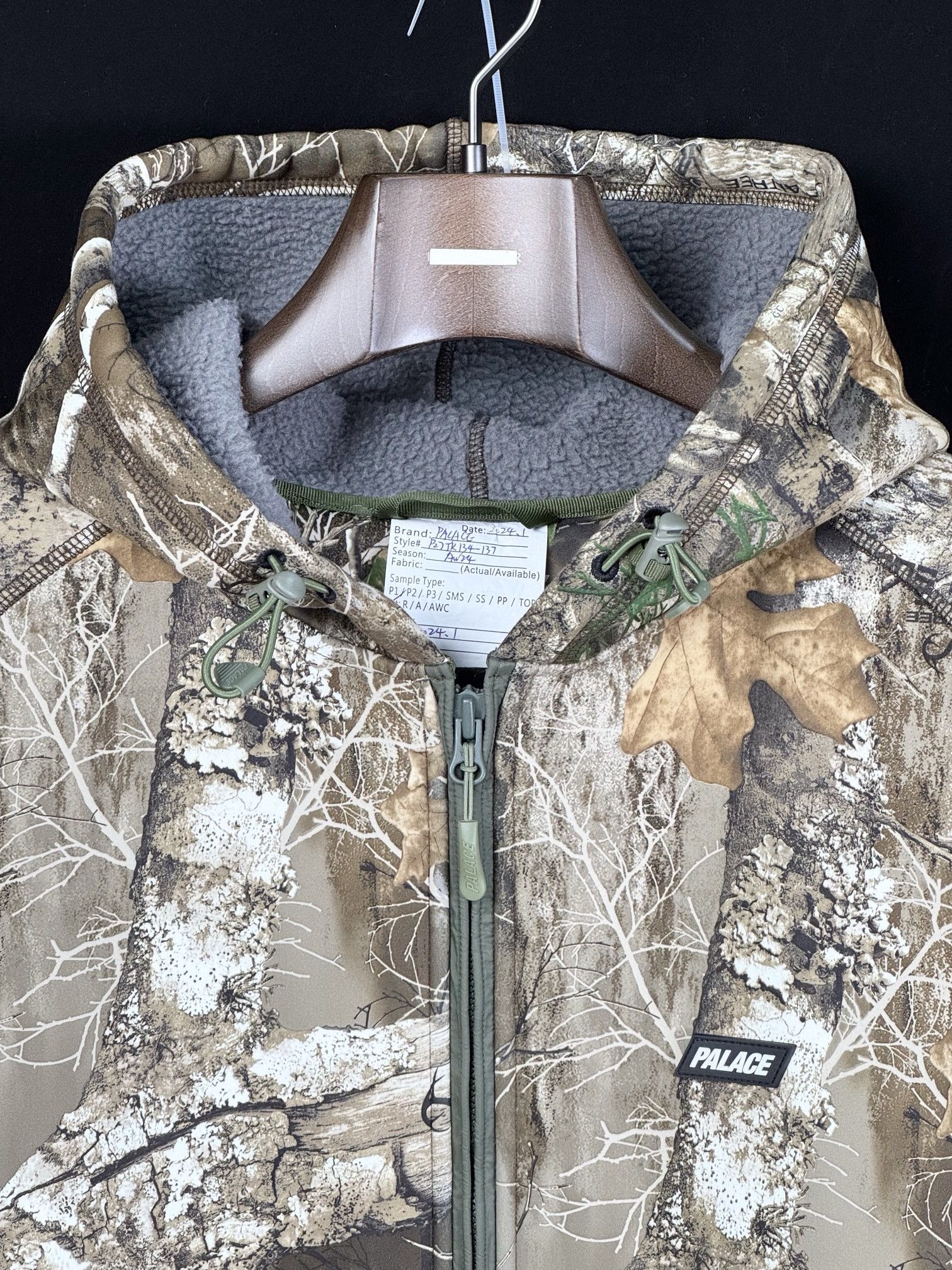 Goretex GORE-TEX WINDSTOPPER JACKET REALTREE MAX 7 Size US L / EU 52-54 / 3 - 3 Thumbnail
