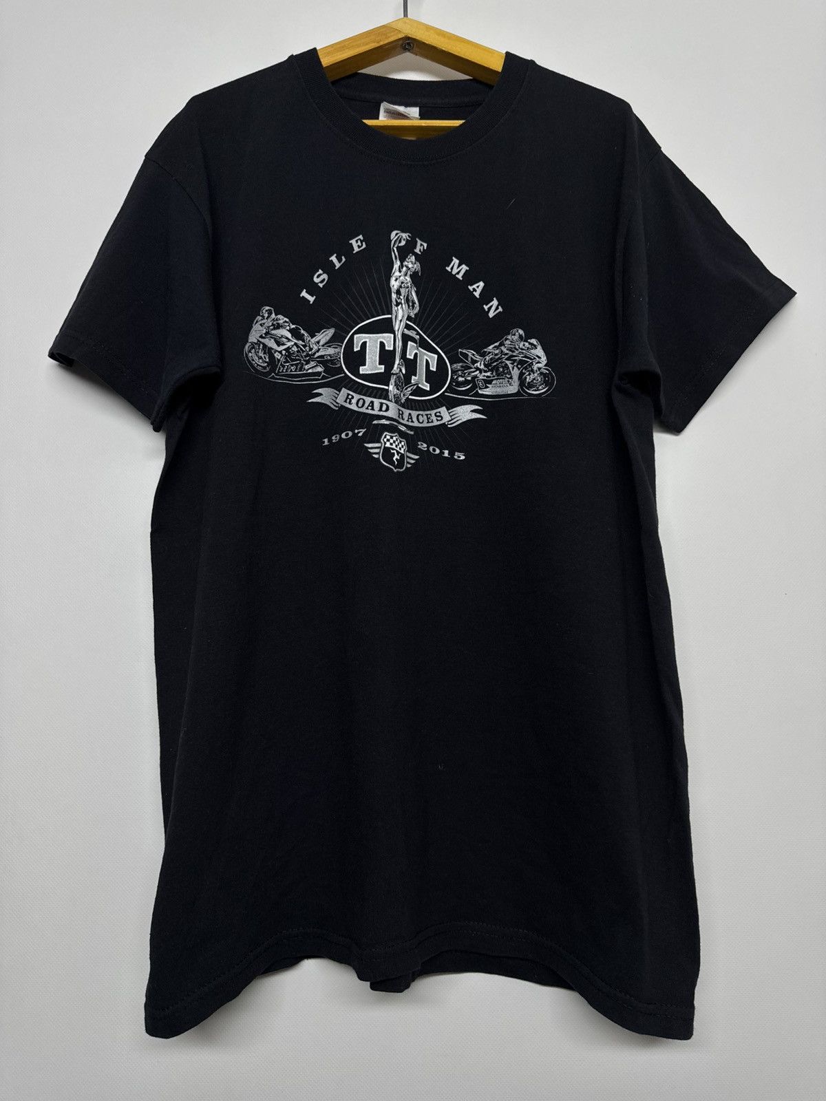 Fruit Of The Loom Vintage Moto racing t shirt Isle of Man road races 00’s Size US L / EU 52-54 / 3 - 7 Thumbnail