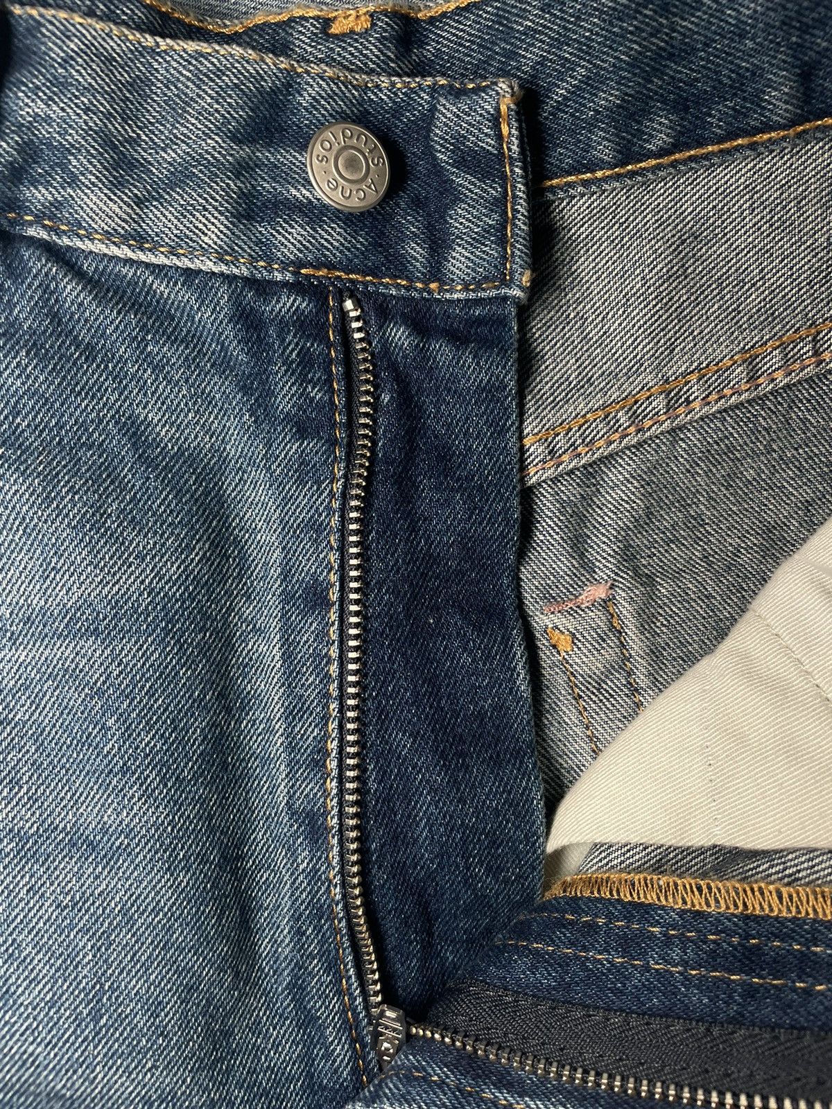 Acne Studios Acne Studios 2022 Vintage Blue Jeans Size 26" / US 2 / IT 38 - 13 Thumbnail