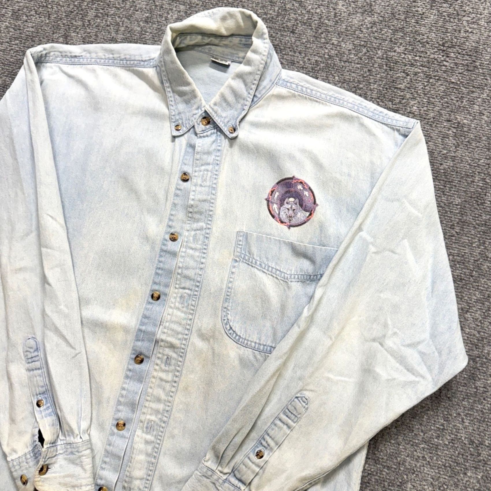 The Unbranded Brand Wolf Gate Dress Shirt Men's Medium Tribal Button Up Casual 100% Cotton Blue Men M Regular The Unbranded Brand Size US M / EU 48-50 / 2 - 2 Thumbnail