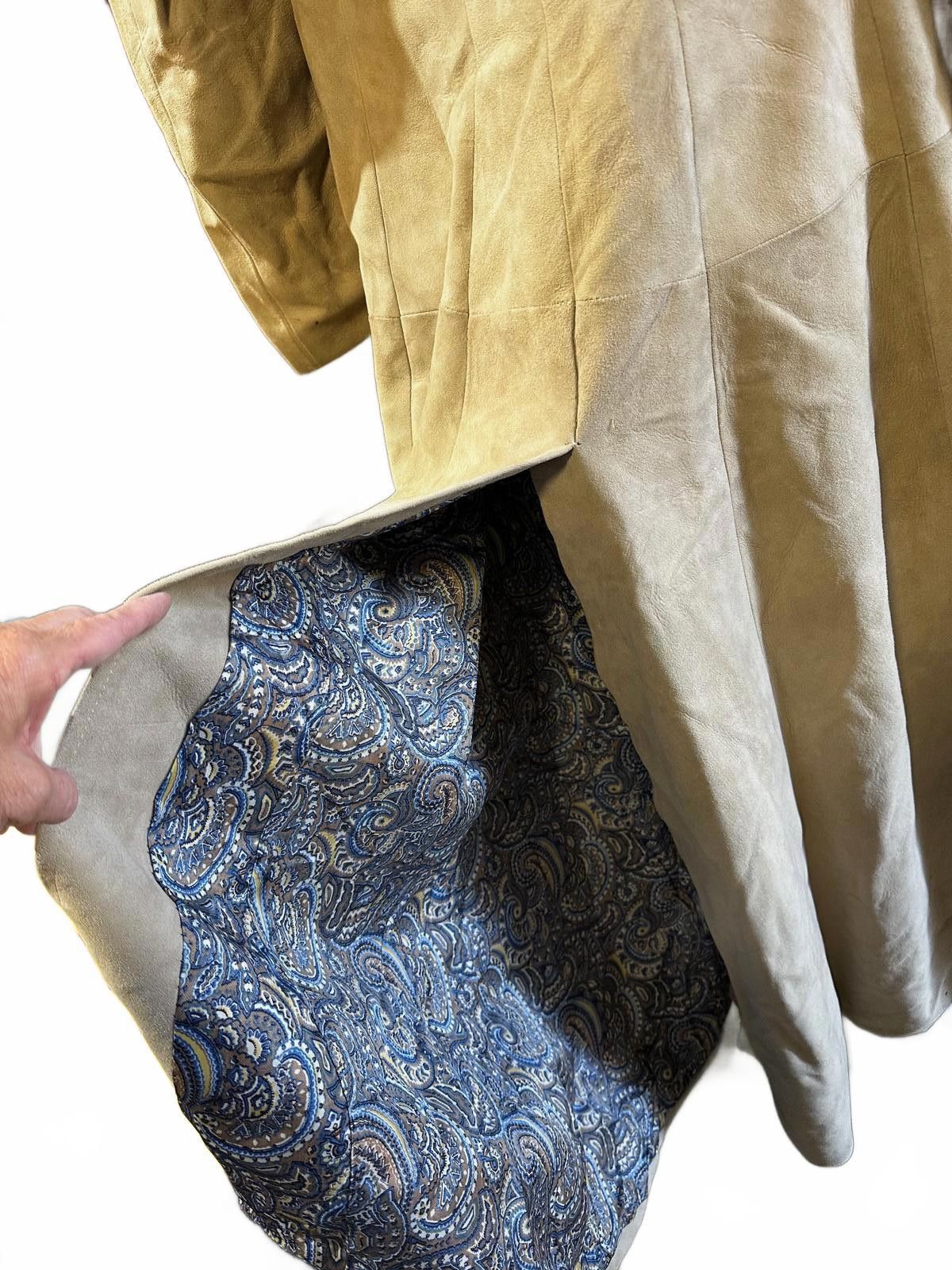 Other Vintage 70s Tan Suede Trench Coat w/ Paisley satin Lining Size XS / US 0-2 / IT 36-38 - 3 Thumbnail