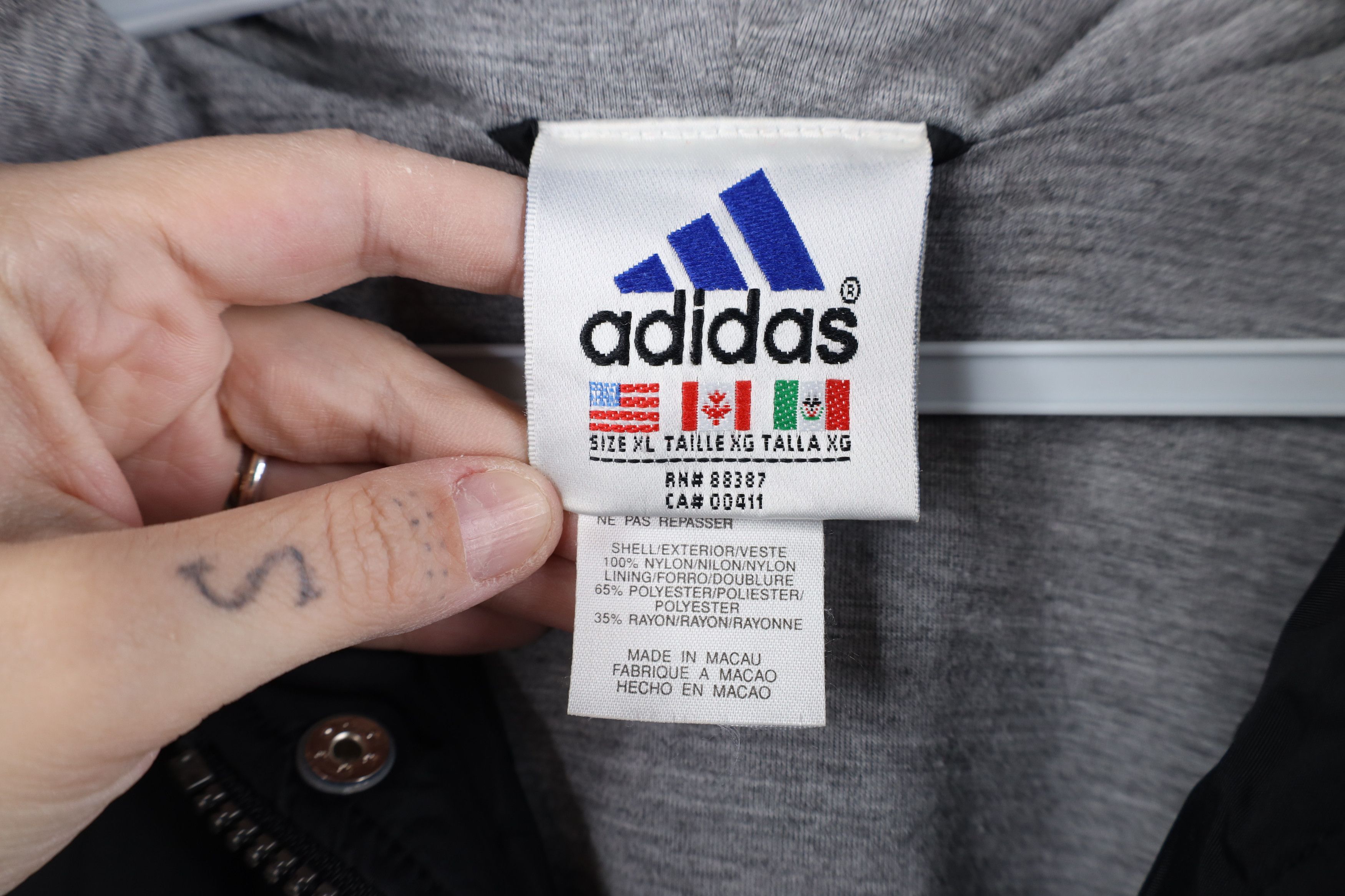 Adidas Vintage 90s Adidas Spell Out Lined Hooded Windbreaker Jacket Size US XL / EU 56 / 4 - 9 Thumbnail