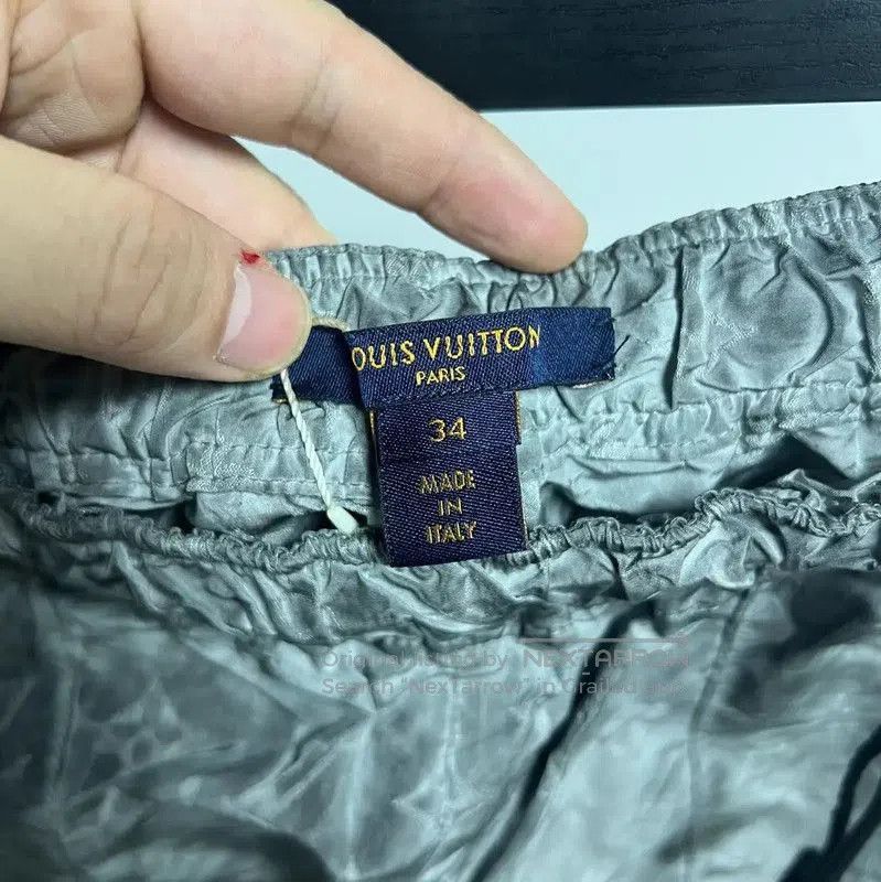 Louis Vuitton Louis Vuitton Gray Men's Shorts . Size US 30 / EU 46 - 3 Thumbnail