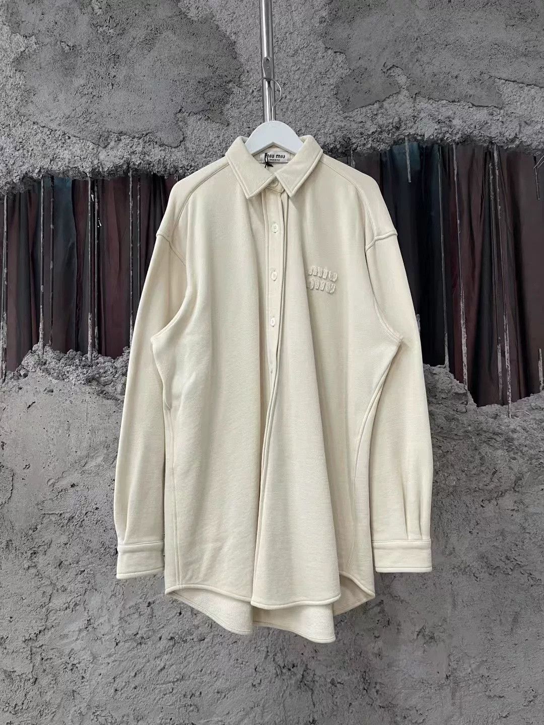 Miu Miu MiuMiu White Patch Hoodie Shirt Coat Size US S / EU 44-46 / 1 - 1 Thumbnail