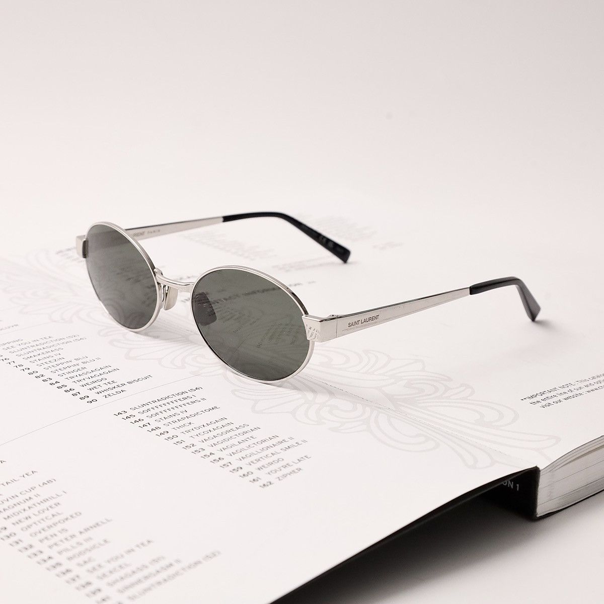 Saint Laurent Paris SAINT LAURENT SL 692 SUNGLASSES Size ONE SIZE - 1 Thumbnail