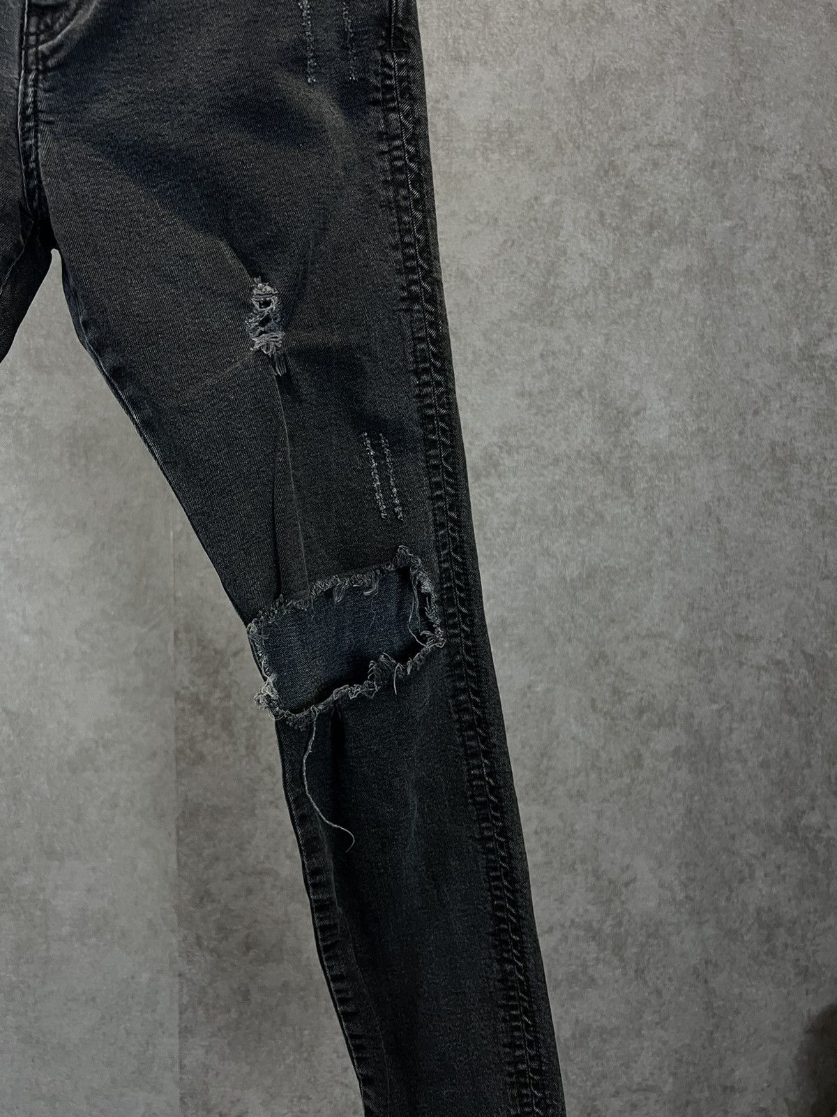 Represent Clo. Represent designer distressed jeans Size US 28 / EU 44 - 3 Thumbnail
