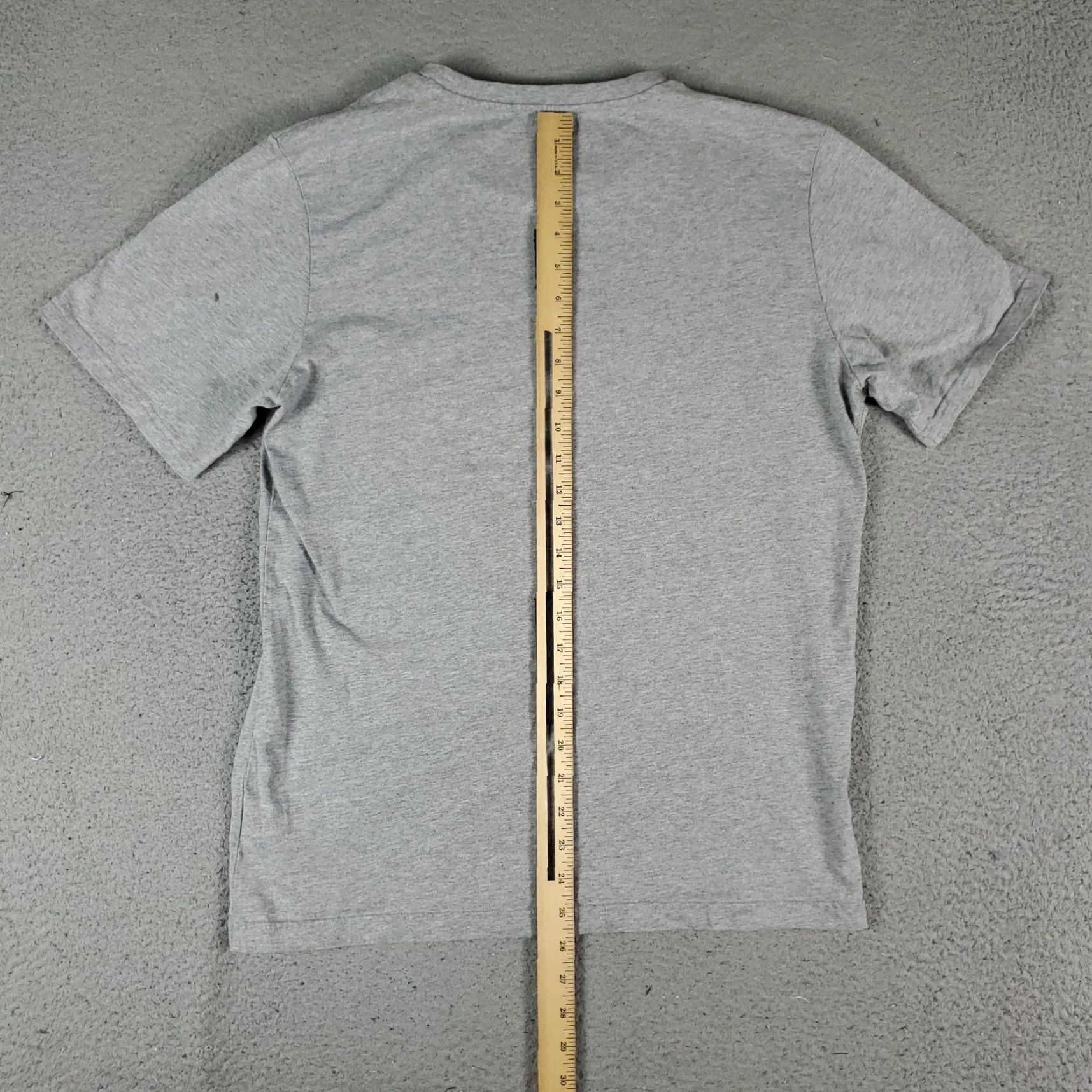 Adidas ADIDAS T SHIRT Men Size M Gray Logo Crew Neck Short Sleeve Cotton Blend Classic Sports Shirt Mens Medium Gray Adidas T-Shirt Size US M / EU 48-50 / 2 - 5 Thumbnail