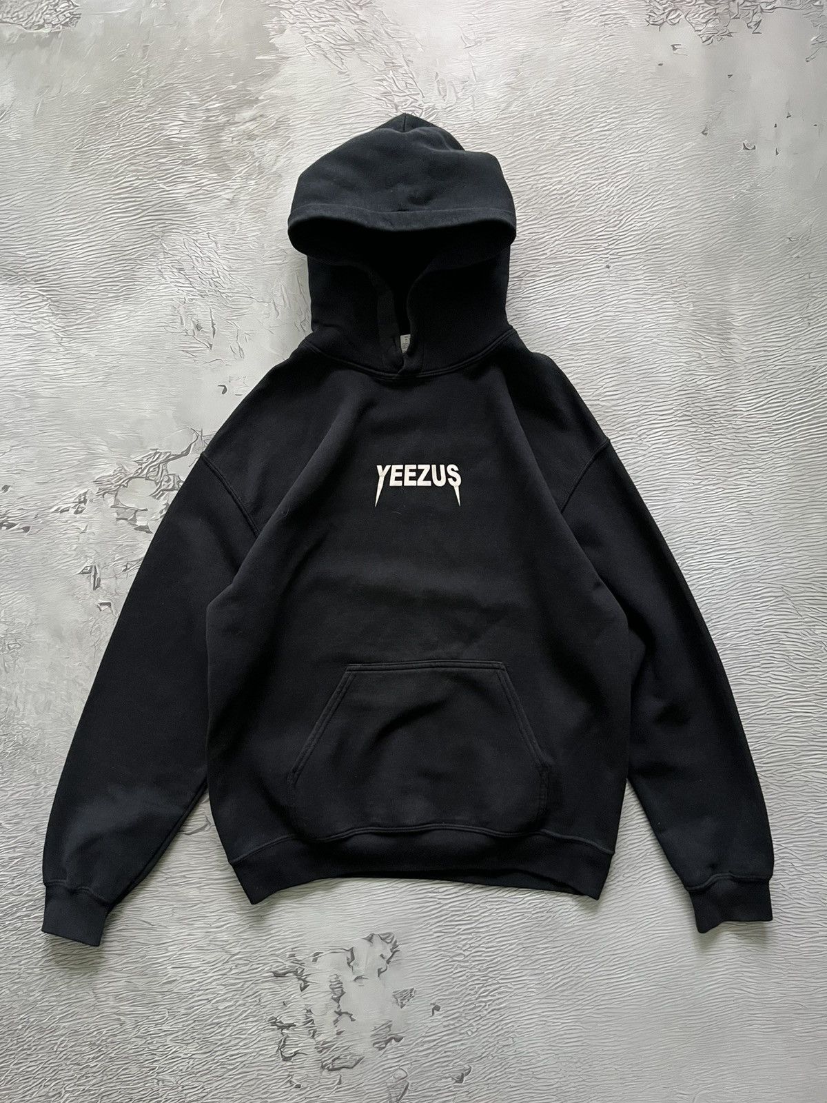 Gildan Yeezus x Kanye West Gildan Vintage Streetwear Hoodie Black Size US M / EU 48-50 / 2 - 1 Thumbnail