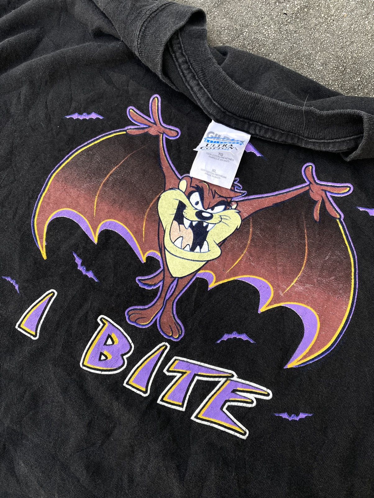 Other Vintage Tazmania Vampire Halloween Batman Size US XL / EU 56 / 4 - 2 Thumbnail