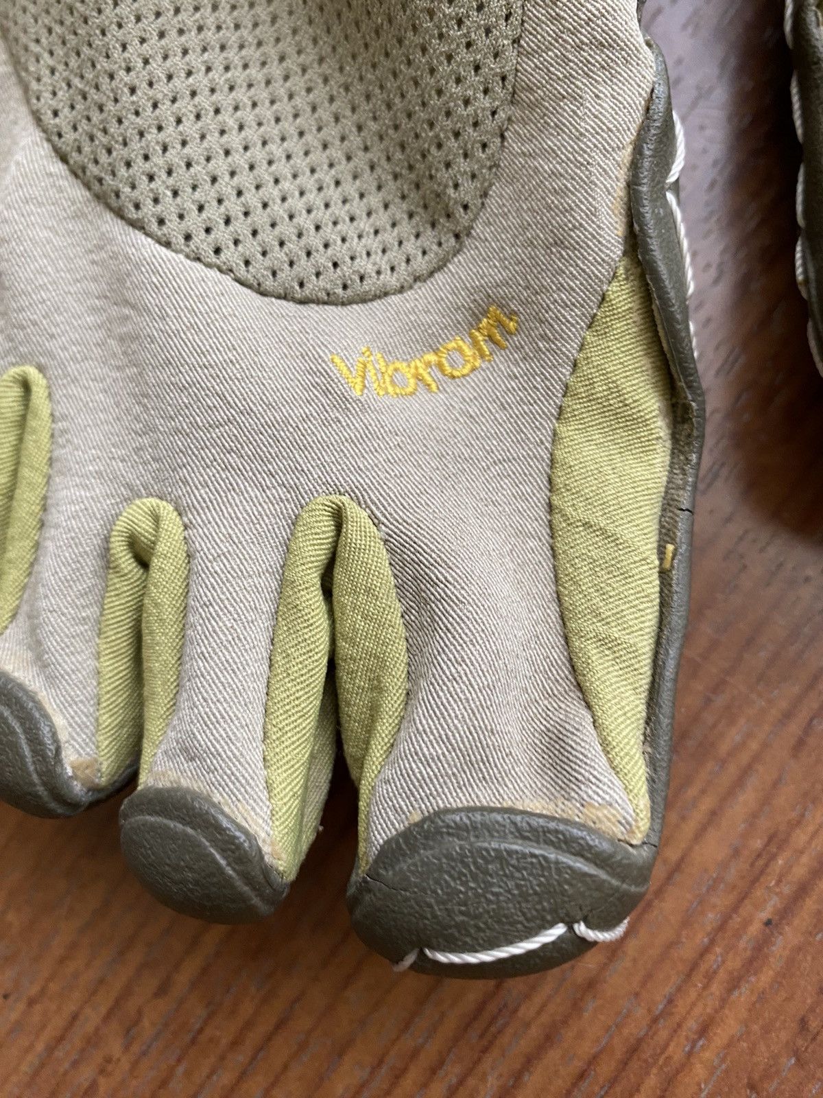 Vibram Vibram Five Fingers grey shoes Size US 10 / IT 40 - 4 Thumbnail