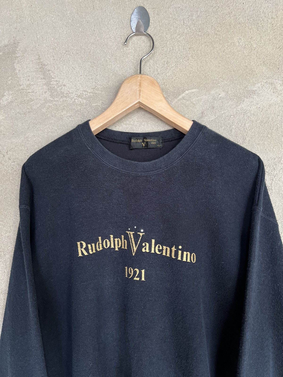 Vintage Vintage Rudolph Valentino Spell Out Sweatshirt Size US M / EU 48-50 / 2 - 3 Thumbnail