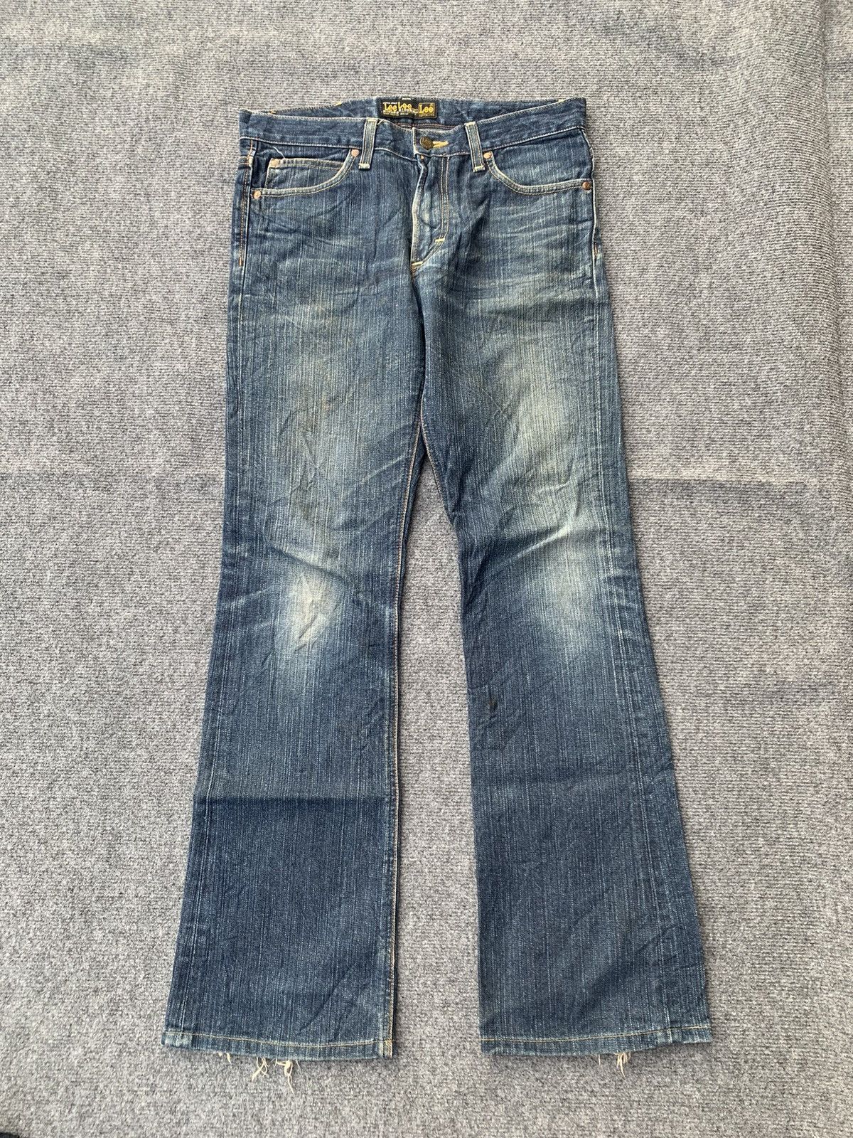 Lee Flare Lee Rider faded blue. Size US 32 / EU 48 - 1 Thumbnail