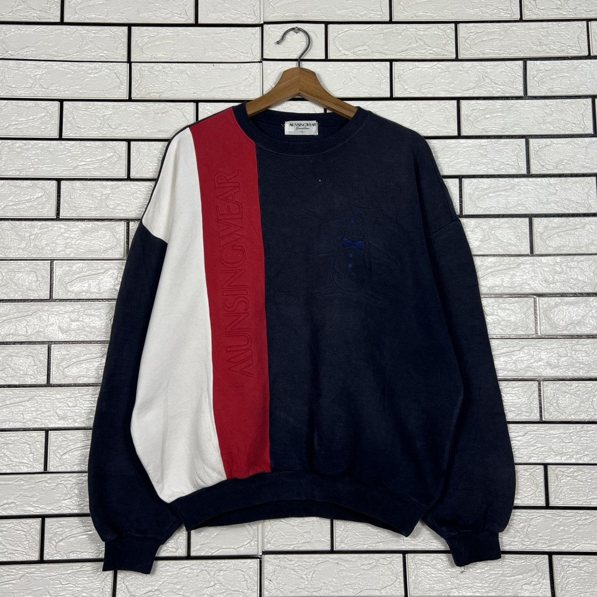 Japanese Brand MUNSINGWEAR Embroidered Big Logo Sweatshirt #4246-C193 Size US L / EU 52-54 / 3 - 1 Thumbnail