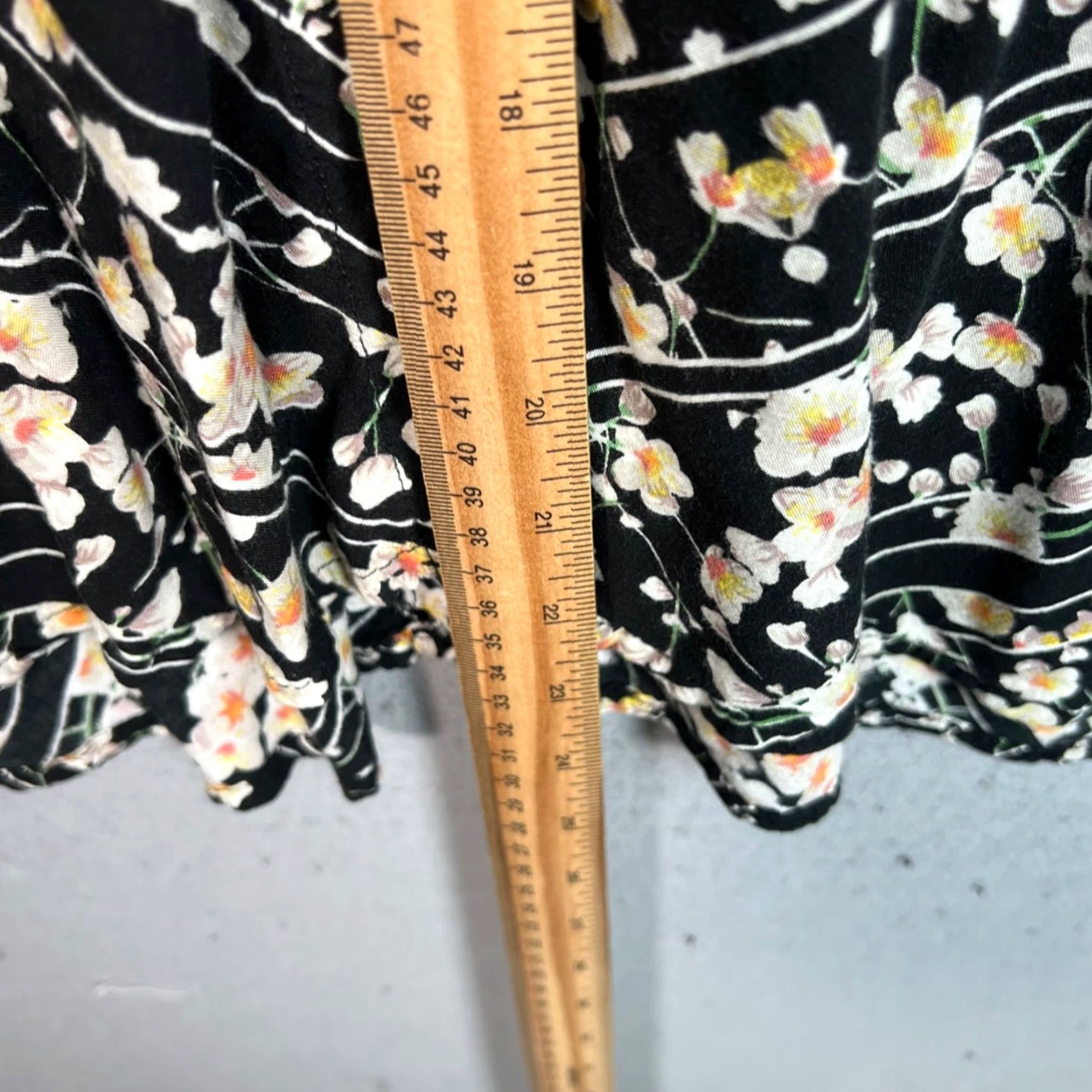 Vintage Motel Dress Shiny Floral V-Neck Short Sleeve Mini - Adult Womens Large Black - Party/Cocktail, 100% Viscose, Summer/Spring, Regular Size 36" / US 14 / IT 50 - 7 Thumbnail