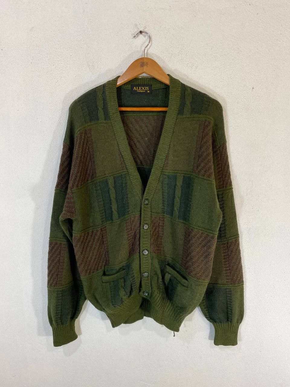 Japanese Brand vintage japanese brand wool knitted sweater nice design Size US M / EU 48-50 / 2 - 1 Thumbnail
