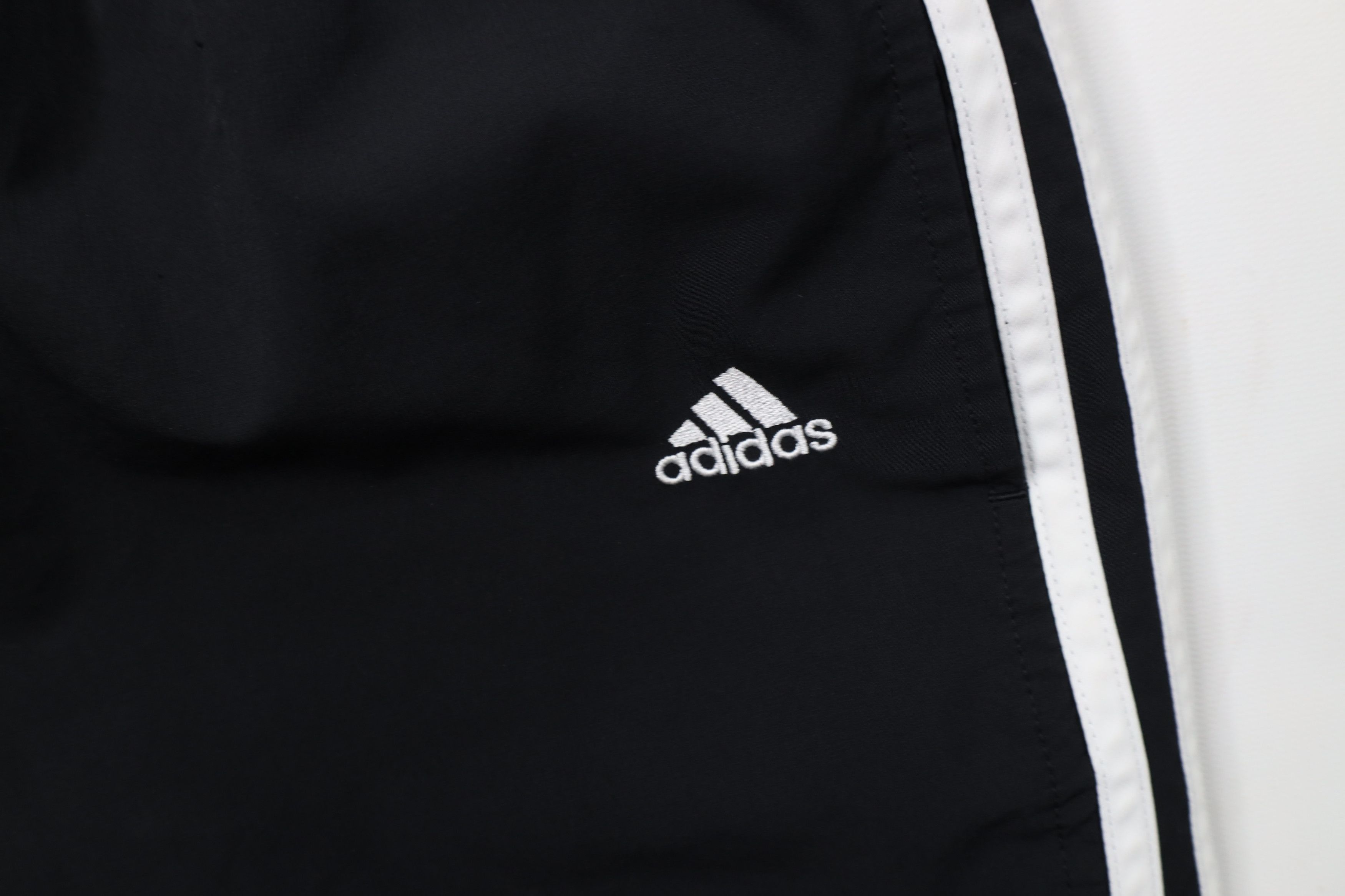 Adidas × Vintage Vintage Adidas Spell Out Striped Lined Windbreaker Pants Size 26" / US 2 / IT 38 - 6 Thumbnail