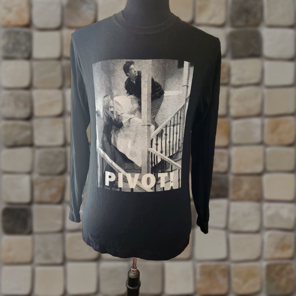 Vintage Friends Pivot Black Long Sleeve T Shirt Men Medium Size | TV Funny Graphic Print Crew Neck Cotton Polyester Shirt Size US M / EU 48-50 / 2 - 1 Thumbnail