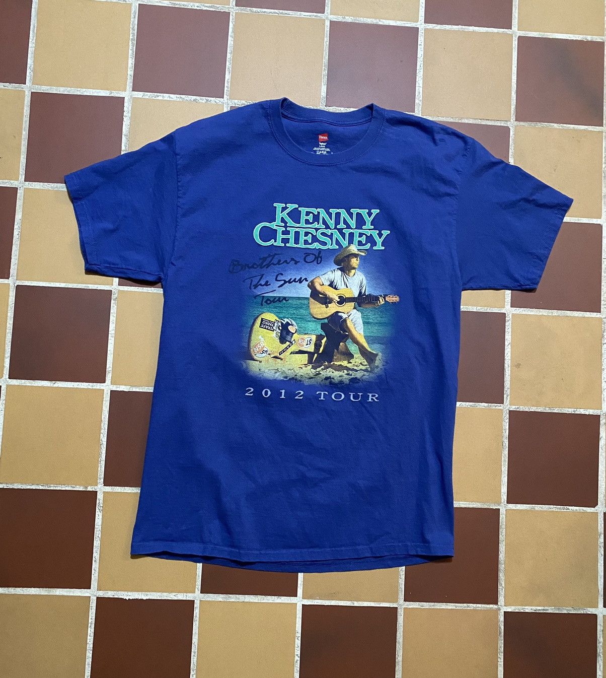 Band Tees Kenny Chesney 2012 Tour Shirt Size US L / EU 52-54 / 3 - 1 Thumbnail