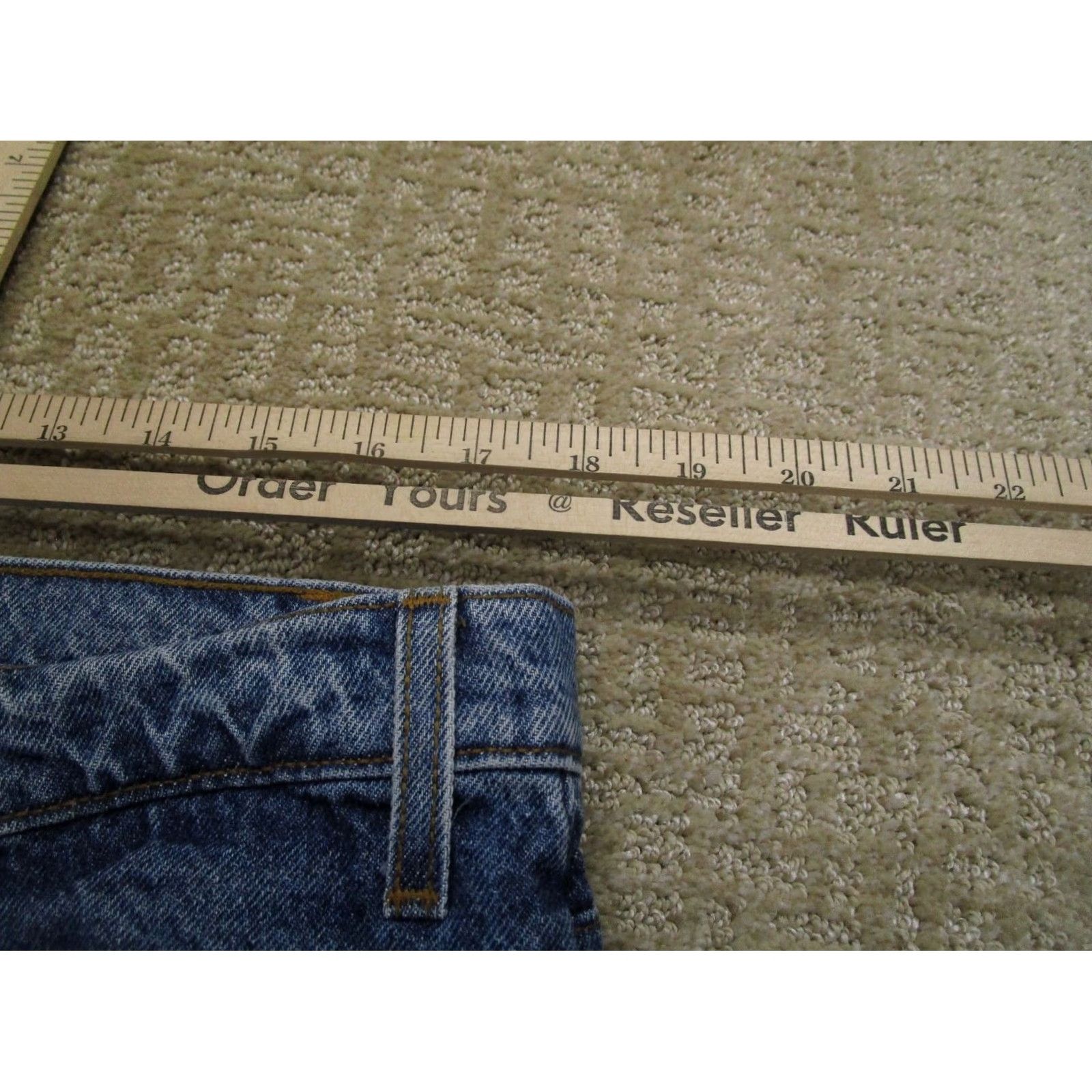 Levi's VINTAGE Levi's 550 Jeans Men 38x32 Blue Light Wash 90s Tapered Pants Logo HIPSTER Retro Levi's 500 Series Size US 38 / EU 54 - 6 Thumbnail