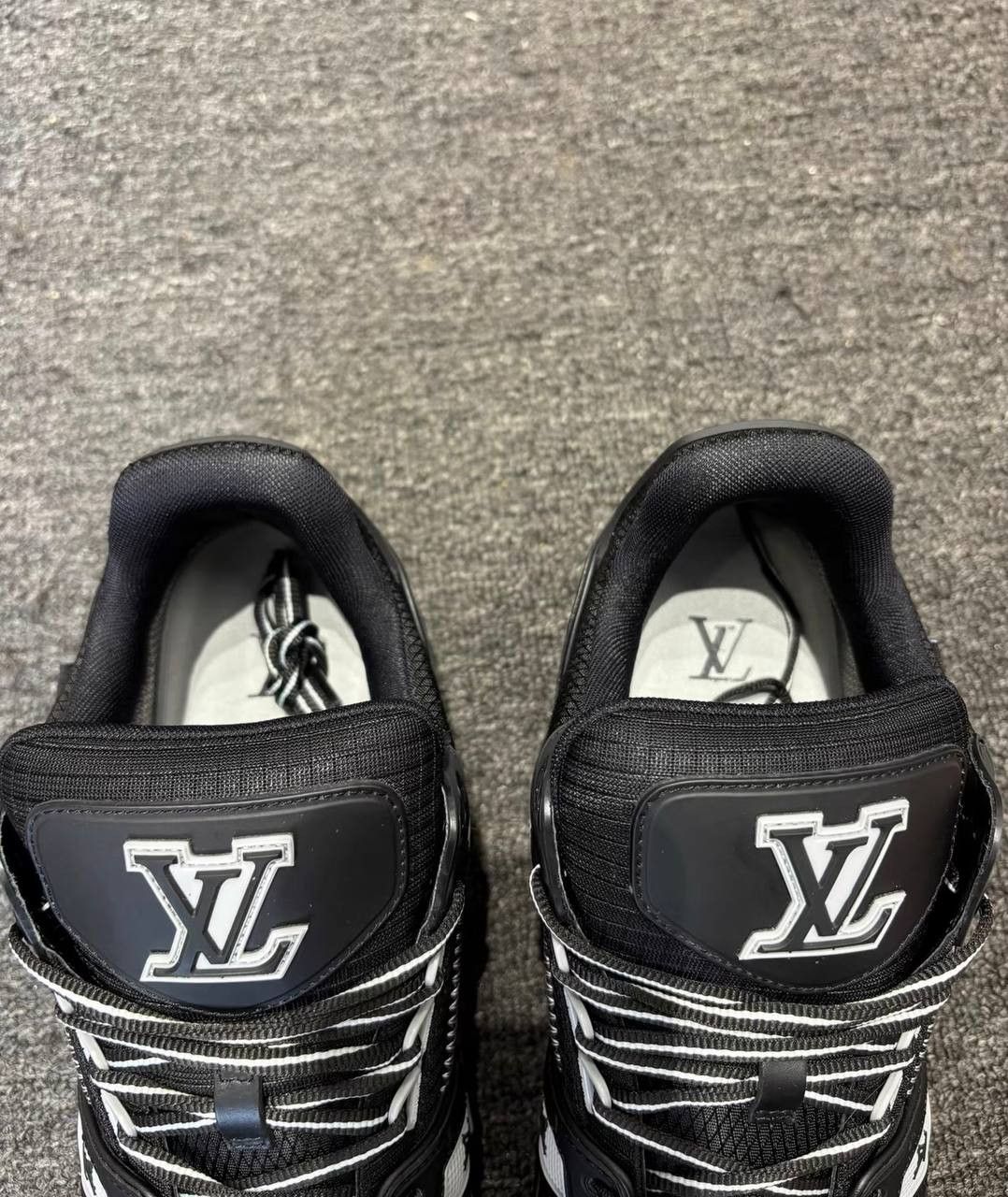 Louis Vuitton LV Trainer Ski Series Black sneakers Size US 8.5 / EU 41-42 - 2 Thumbnail