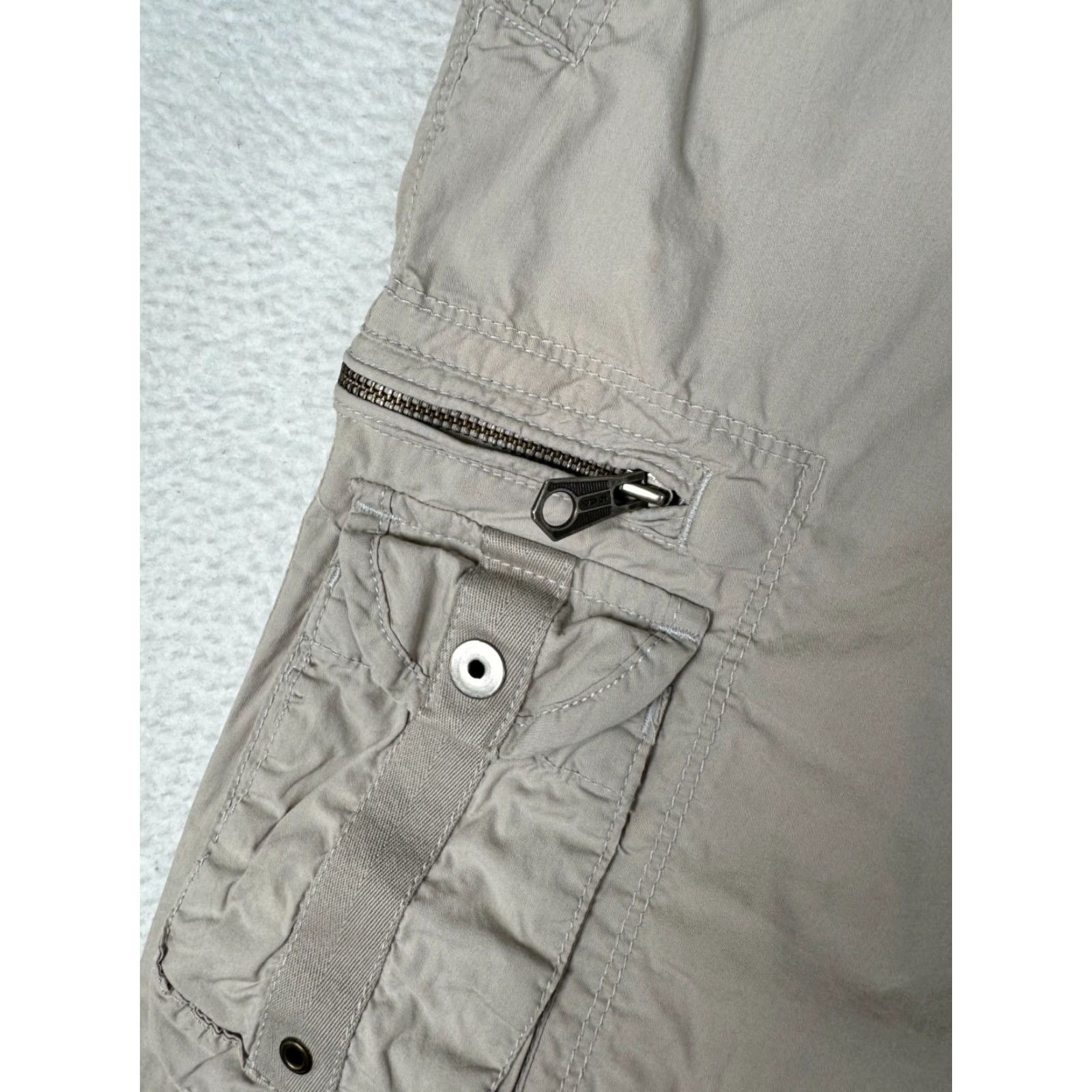 Gap VINTAGE Gap Paratrooper Cargo Pants Beige Mens 2XL Fits 42x33 Beige Hiking Size US 39 - 7 Thumbnail