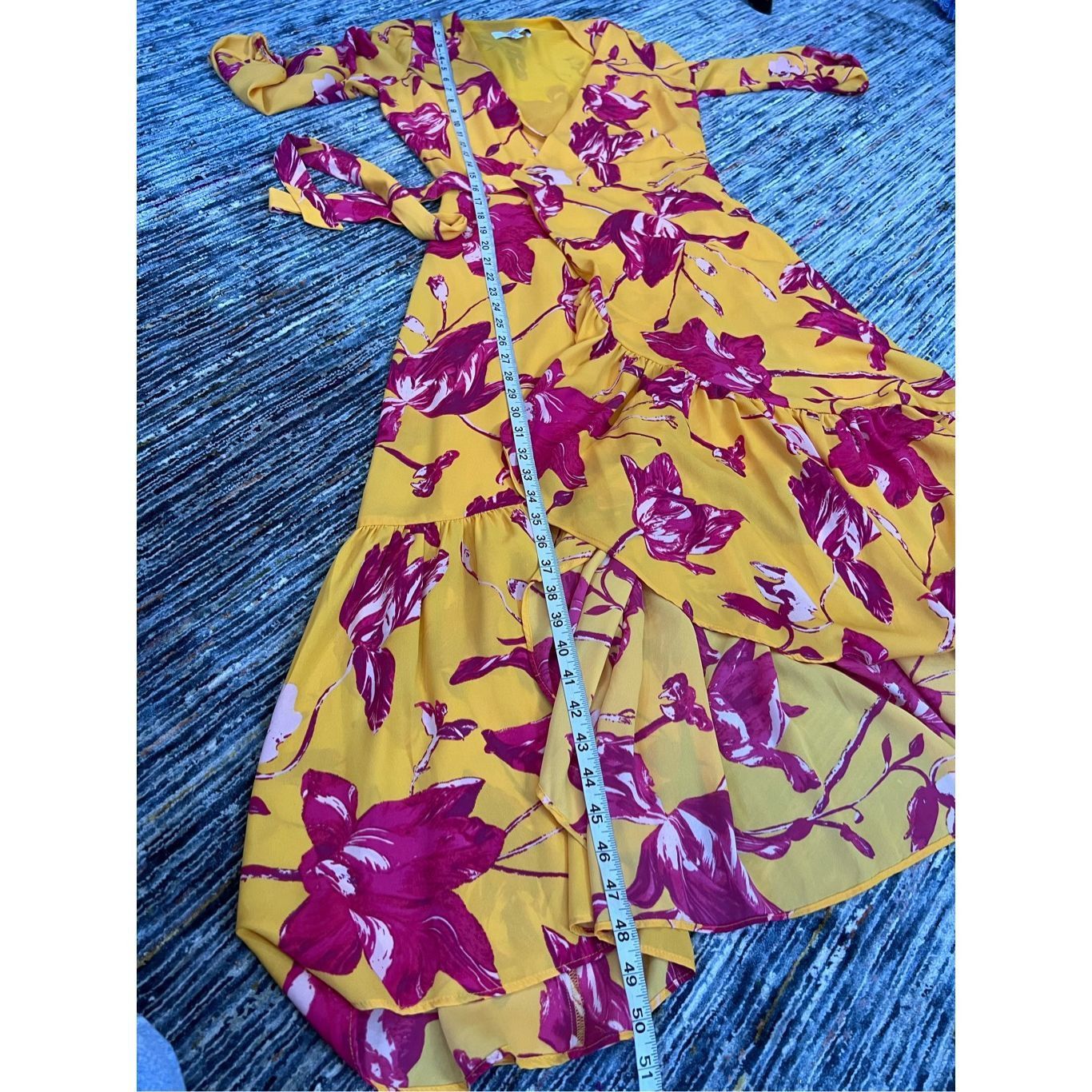 Other Color Me Courtney Eleanor Wrap Dress size XS Size XS / US 0-2 / IT 36-38 - 9 Thumbnail