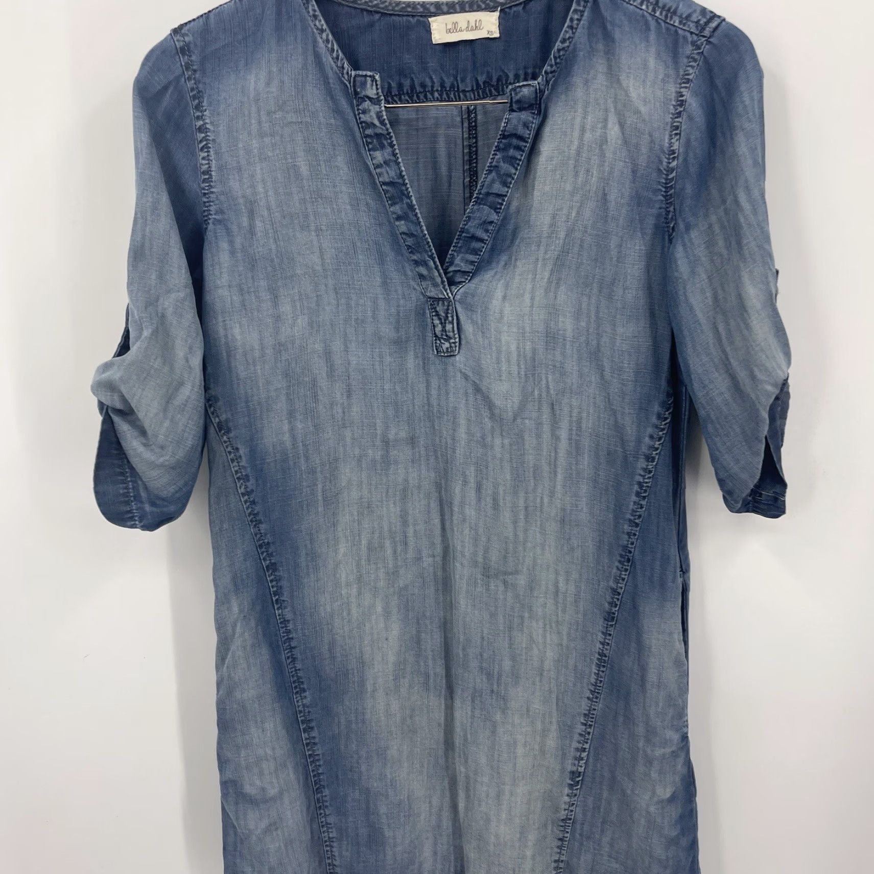 Bella Dahl Bella Dahl Shirt Dress Womens XS Blue Chambray Tencel Roll Tab Sleeve Short Bohemian, Classic, Casual Womens XS Shirt Dress Size XS / US 0-2 / IT 36-38 - 4 Thumbnail