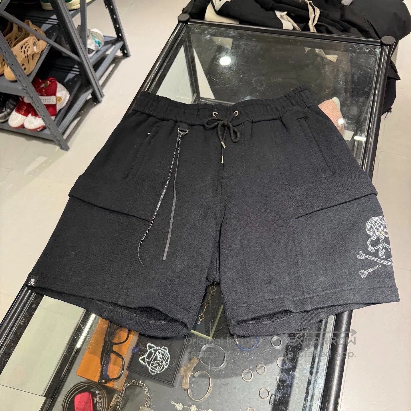 Mastermind World Mastermind World Black Skull Diamond Shorts. Size US 30 / EU 46 - 1 Thumbnail
