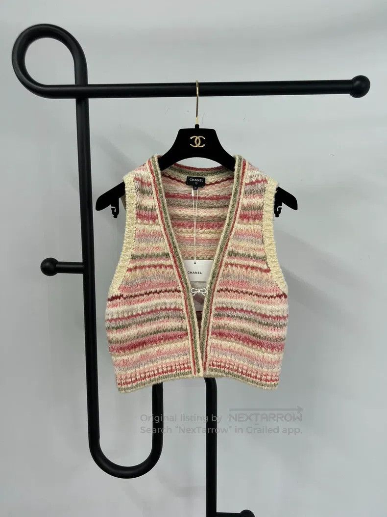 Chanel 24B pink striped bow button knitted cardigan vest