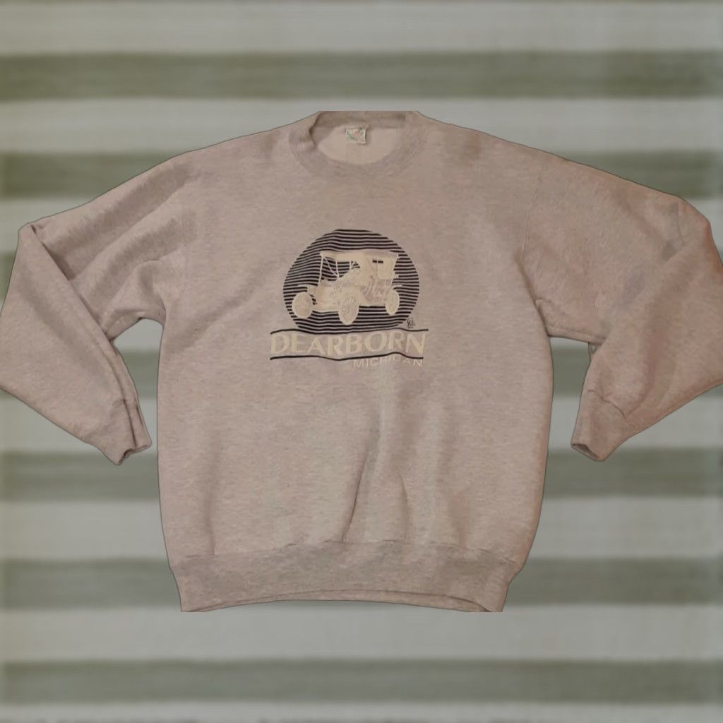 4SDESIGNS VINTAGEDearborn Michigan Sweatshirt L/XL Pacific Designs gray 1991 Mens XL Long Sleeve Shirt Size US XL / EU 56 / 4 - 1 Thumbnail